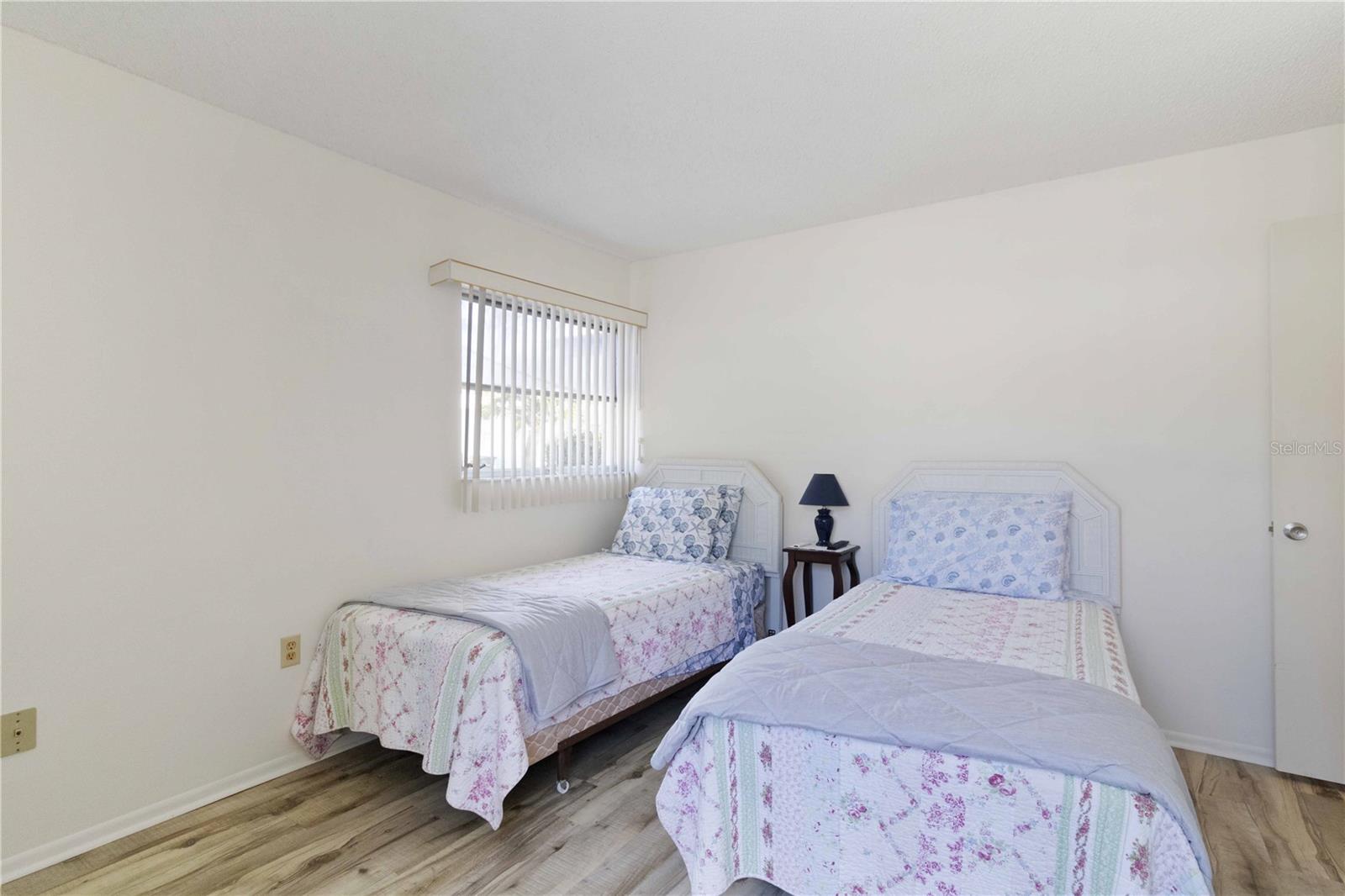 Image 23 of 29 For 6215 Green View Circle 74