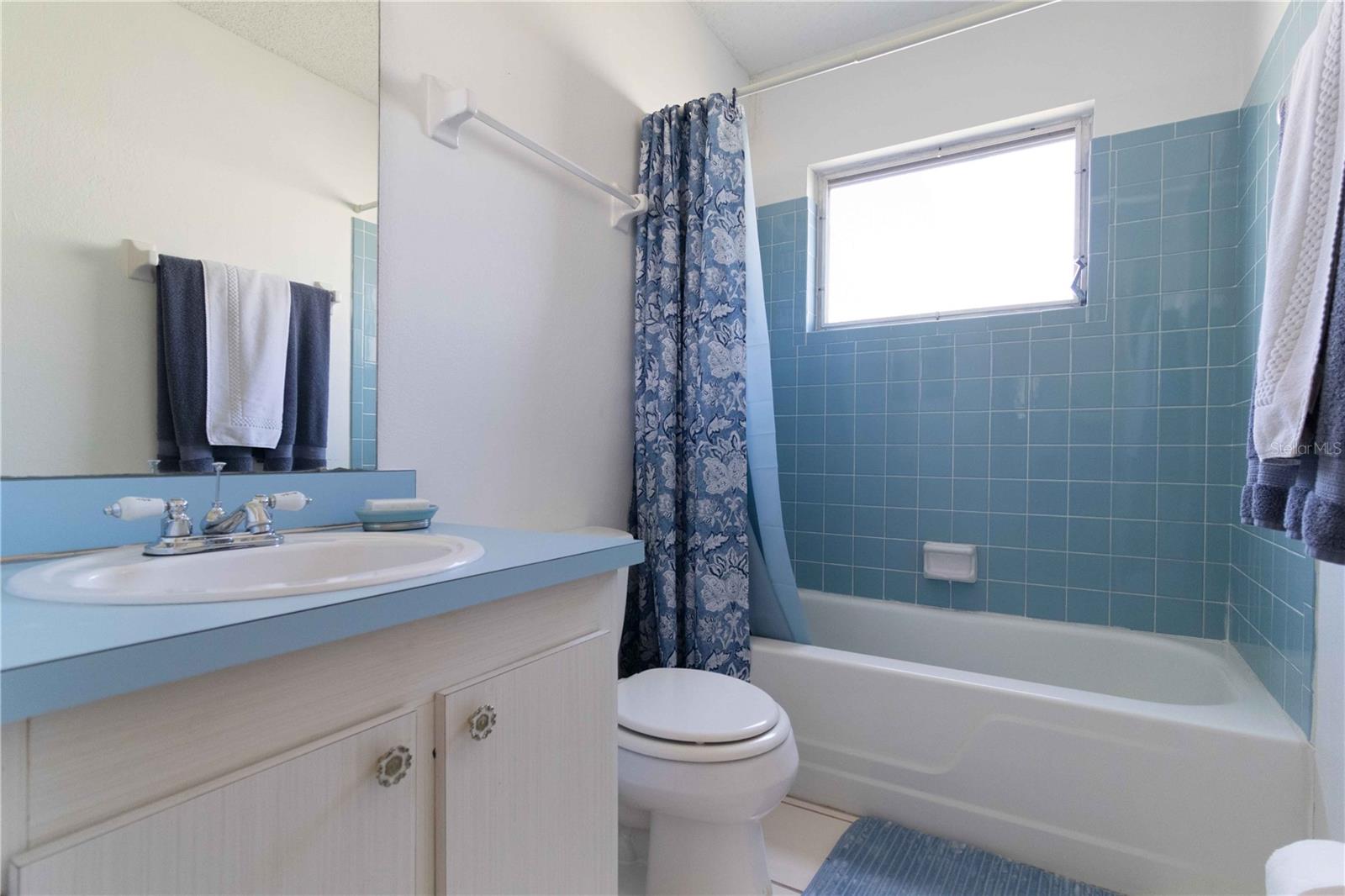 Image 25 of 29 For 6215 Green View Circle 74