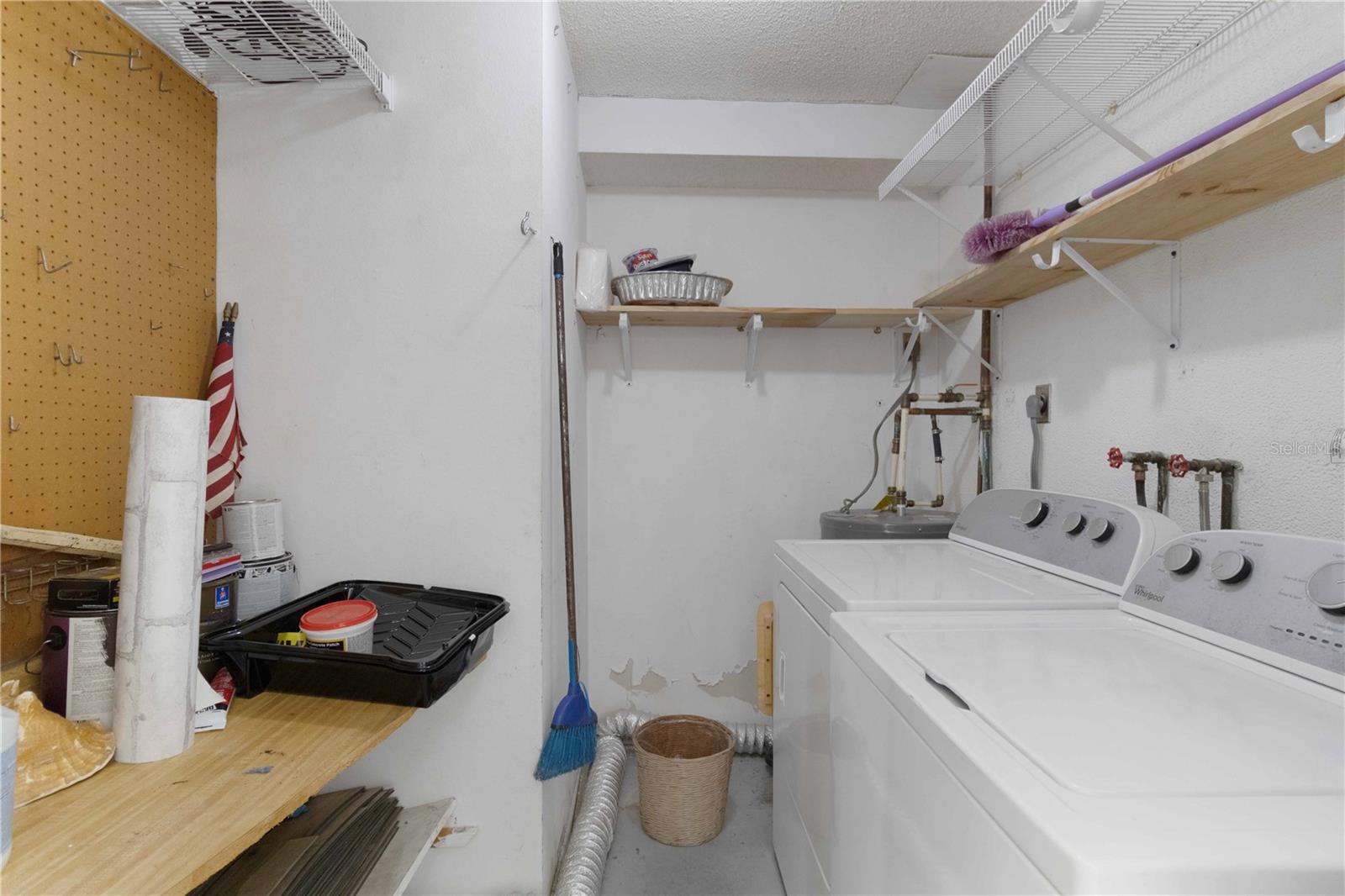 Image 26 of 29 For 6215 Green View Circle 74