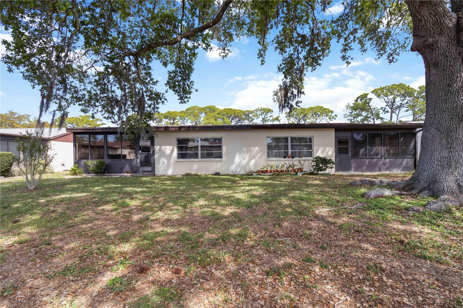 Image 28 of 29 For 6215 Green View Circle 74