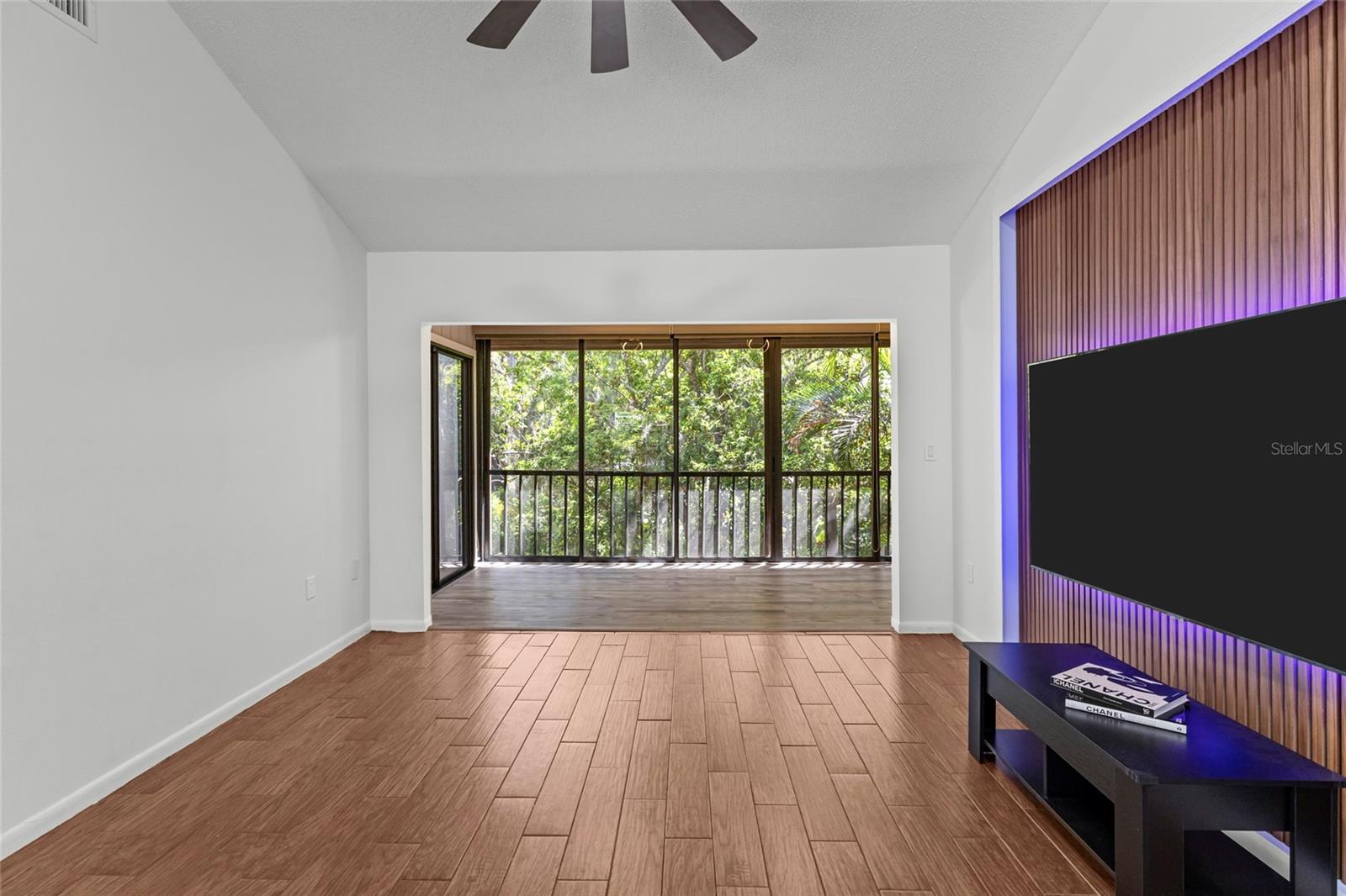 Image 15 of 43 For 1636 Brookhouse Drive 230