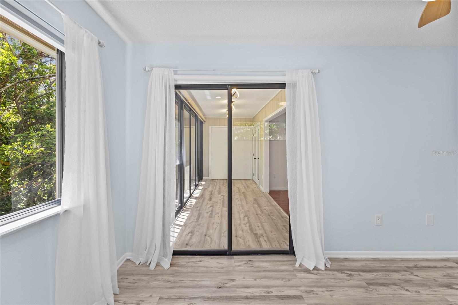 Image 19 of 43 For 1636 Brookhouse Drive 230