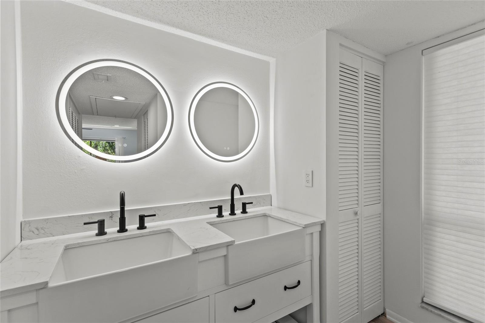 Image 23 of 43 For 1636 Brookhouse Drive 230