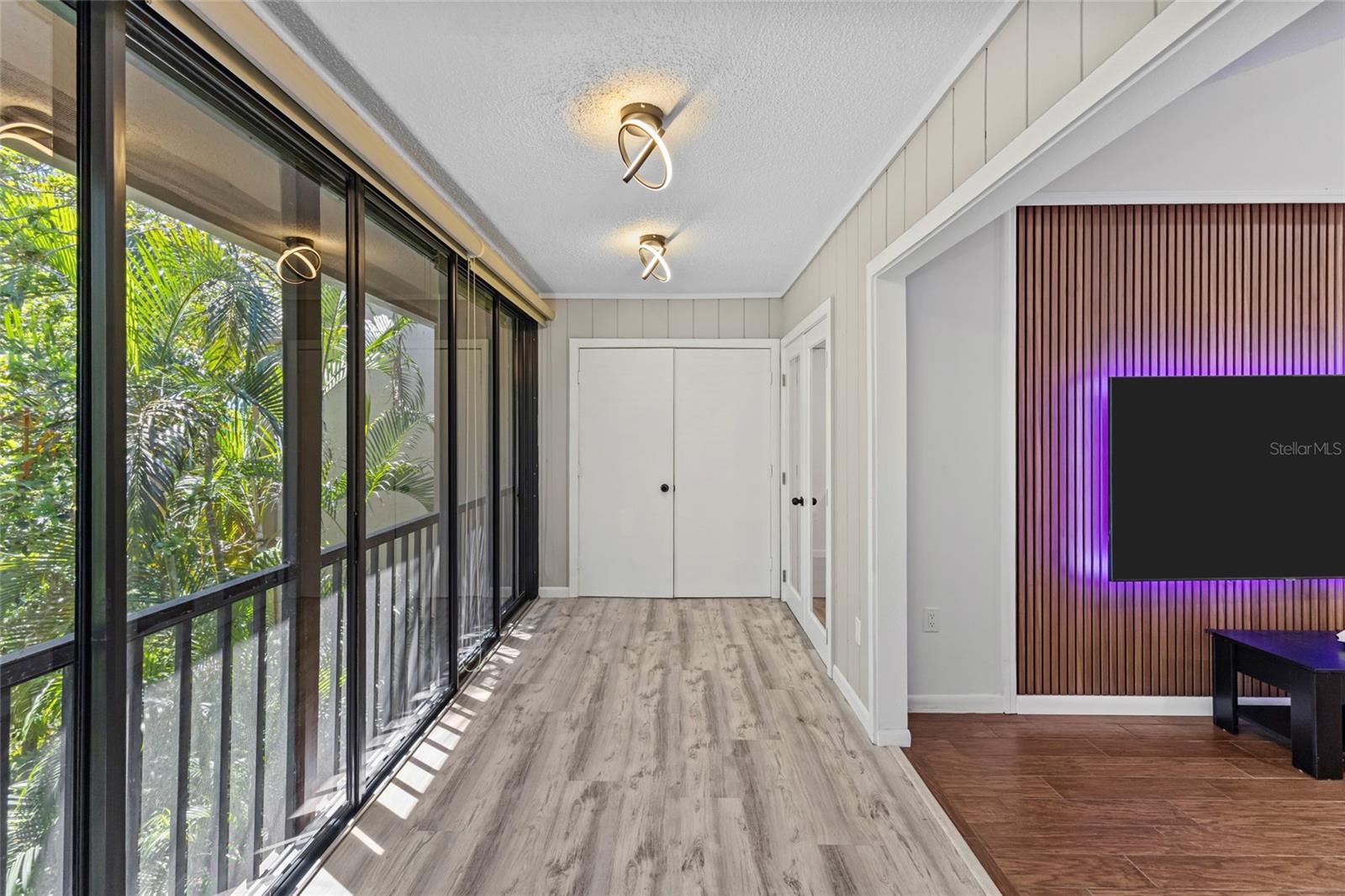 Image 27 of 43 For 1636 Brookhouse Drive 230