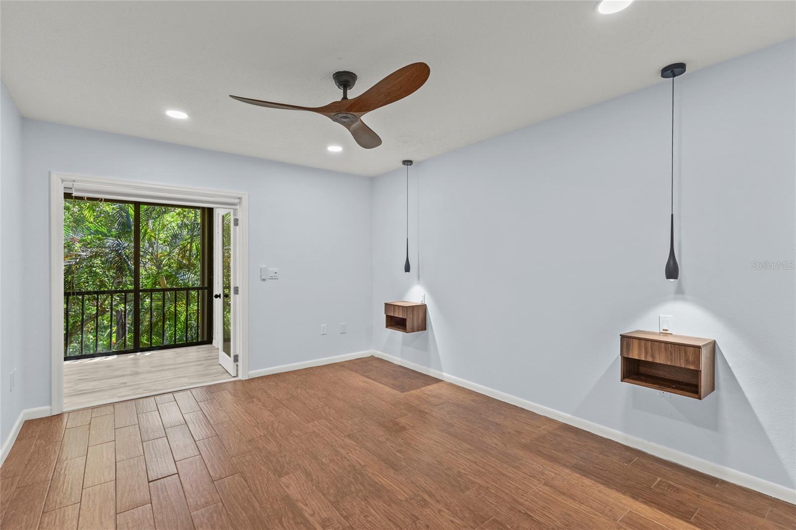 Image 28 of 43 For 1636 Brookhouse Drive 230