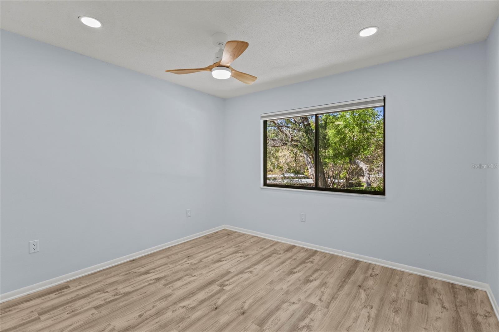 Image 32 of 43 For 1636 Brookhouse Drive 230