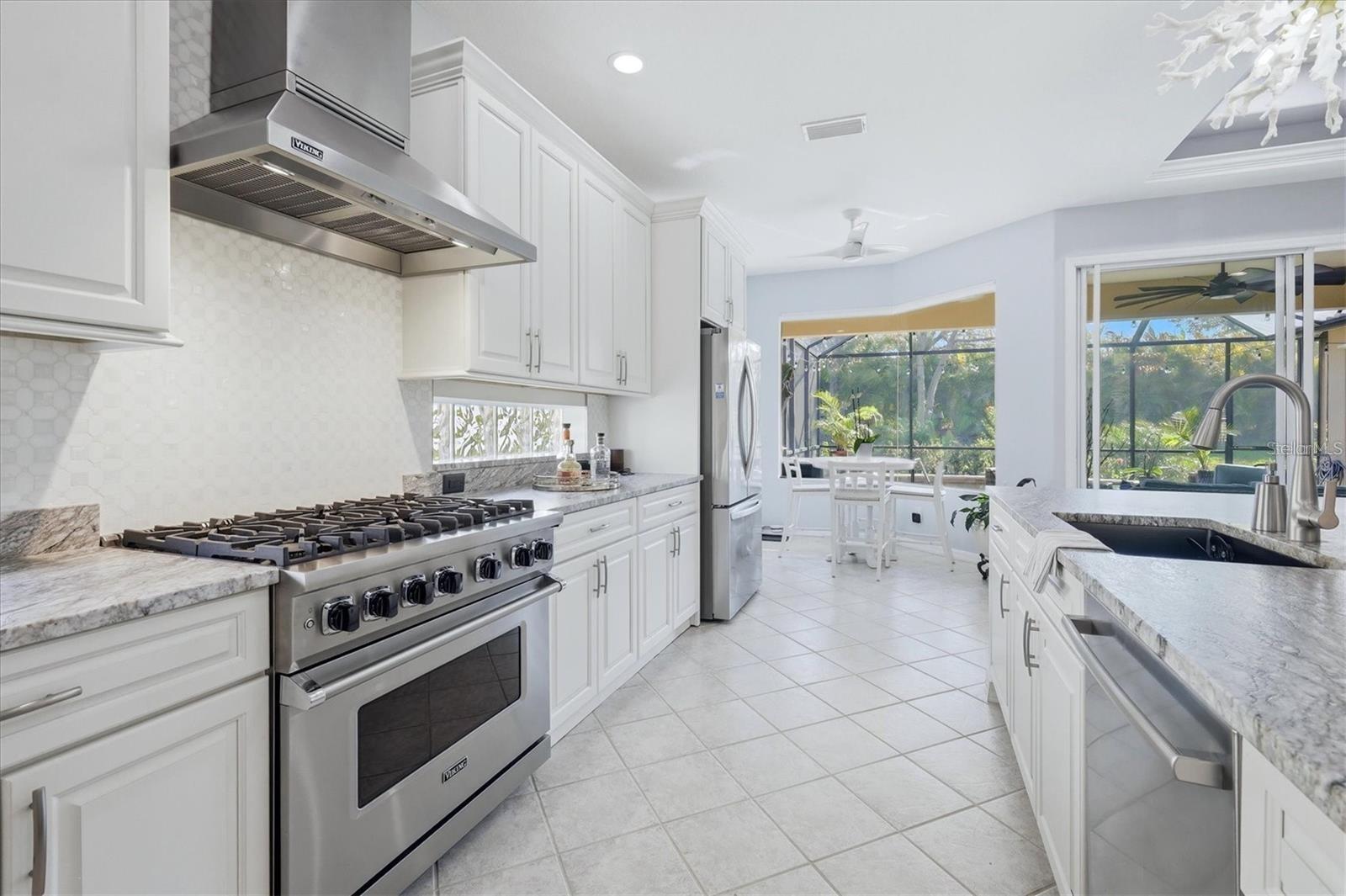 Image 12 of 49 For 8319 Nice Way