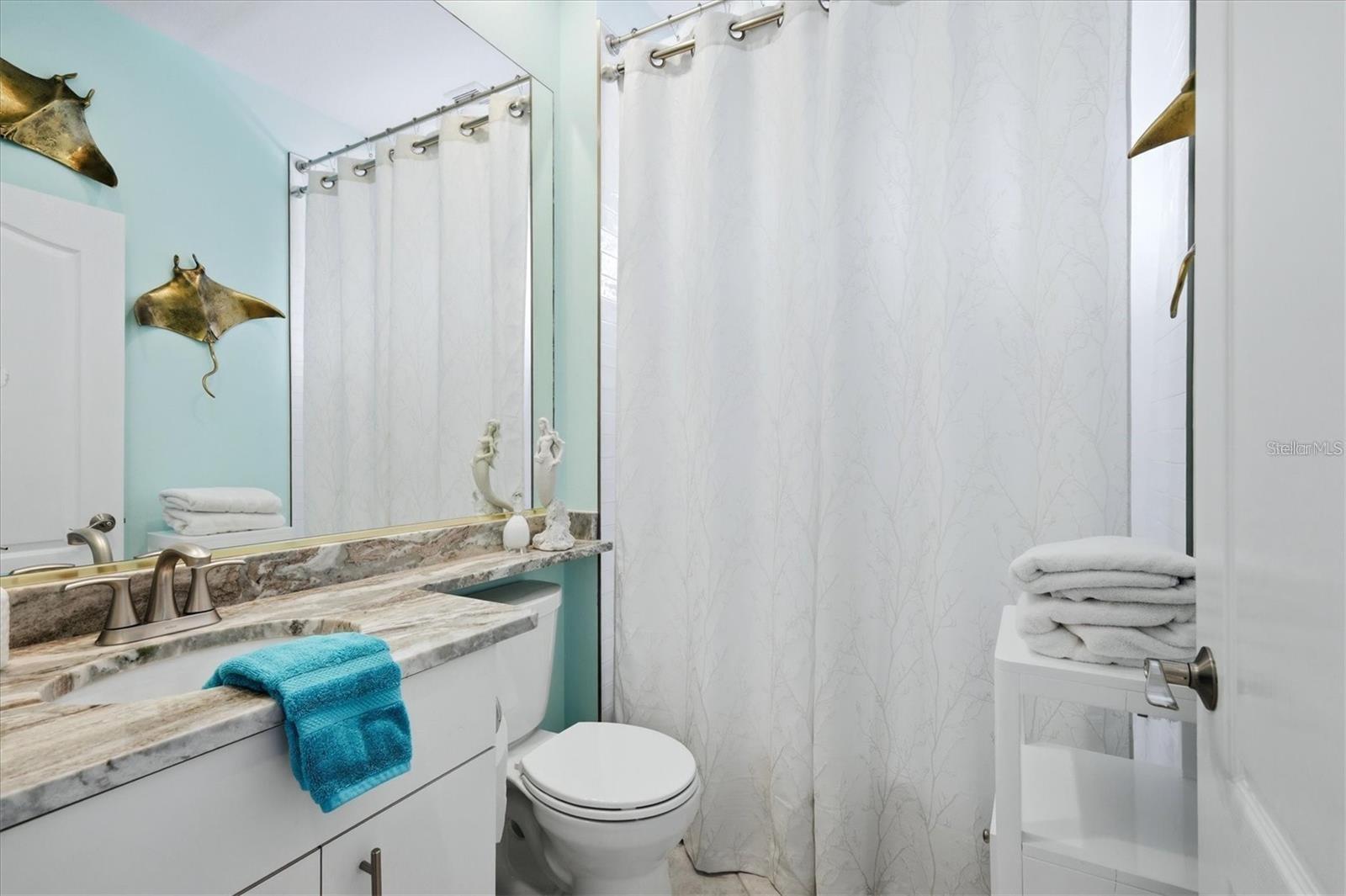 Image 28 of 49 For 8319 Nice Way