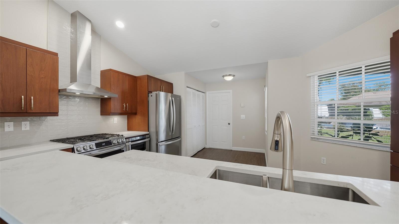 Image 17 of 48 For 4668 Hamlets Grove Drive