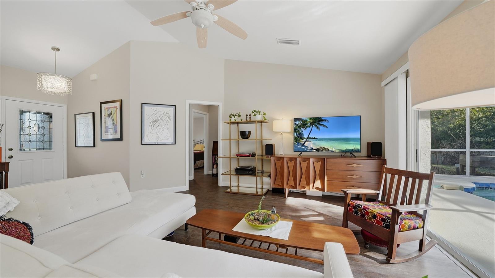 Image 9 of 48 For 4668 Hamlets Grove Drive