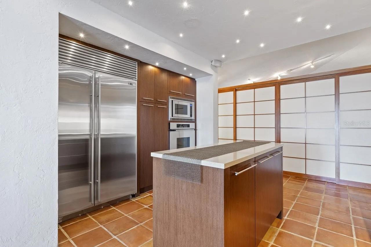 Image 3 of 8 For 3127 Bay Shore Road