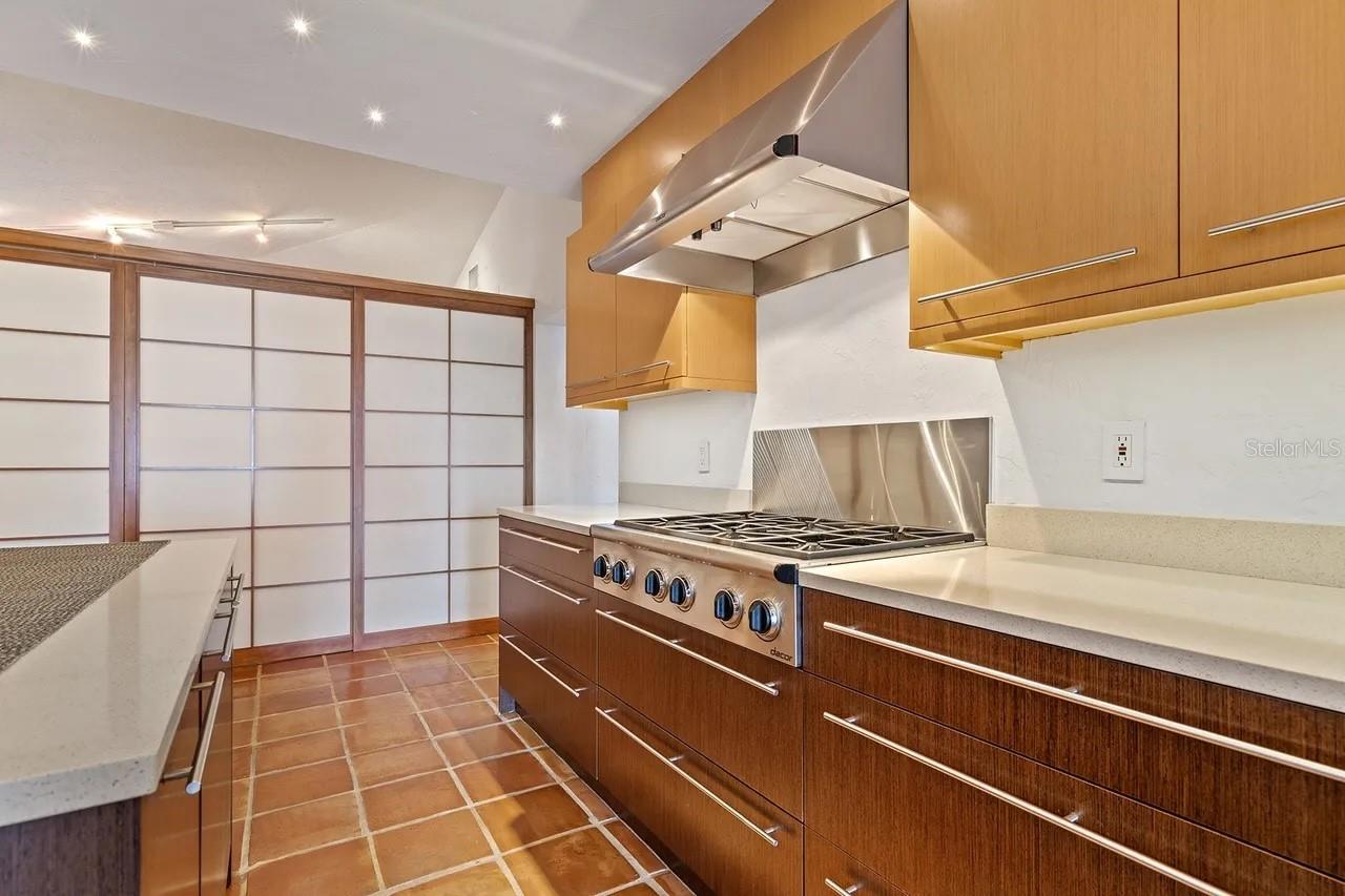 Image 4 of 8 For 3127 Bay Shore Road