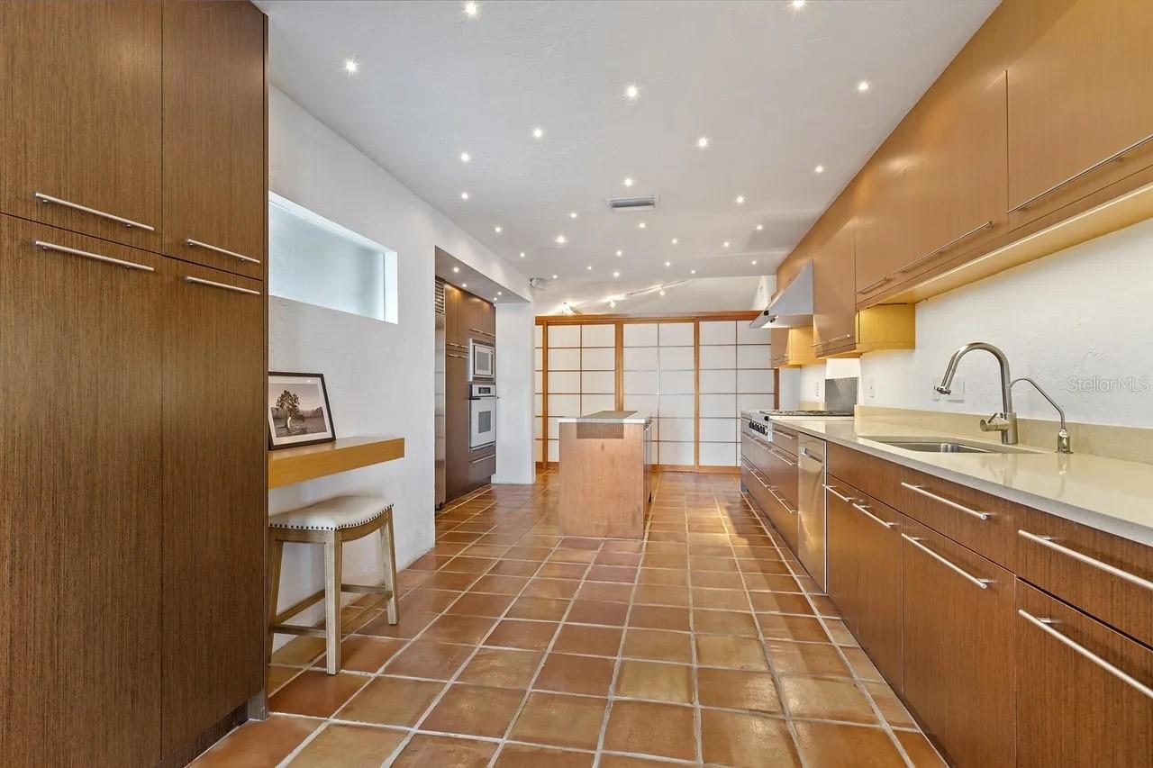 Image 5 of 8 For 3127 Bay Shore Road