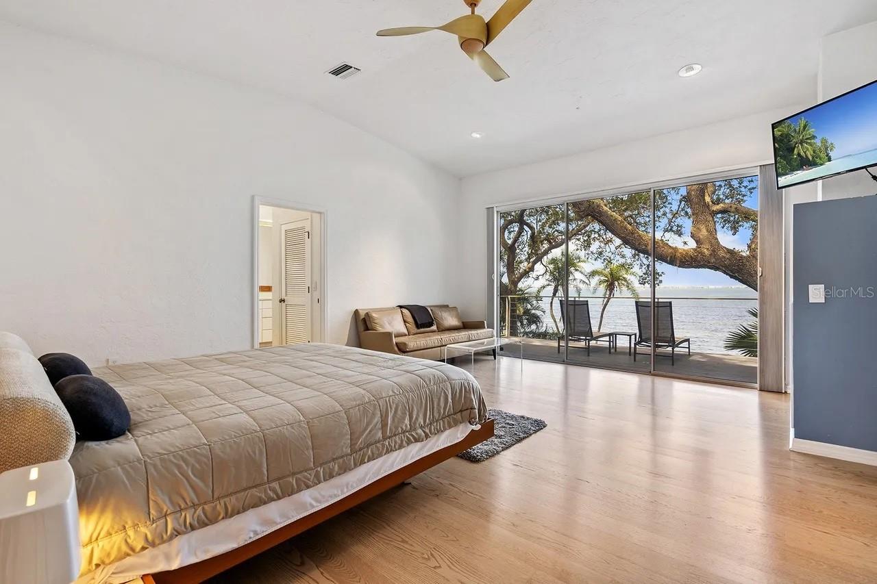 Image 7 of 8 For 3127 Bay Shore Road