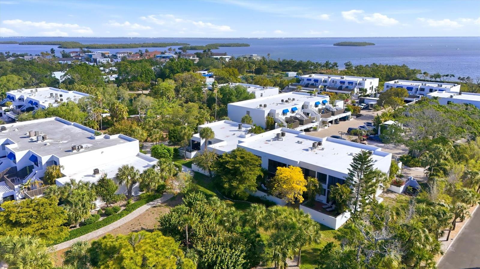 Image 28 of 54 For 842 Bayport Way 842