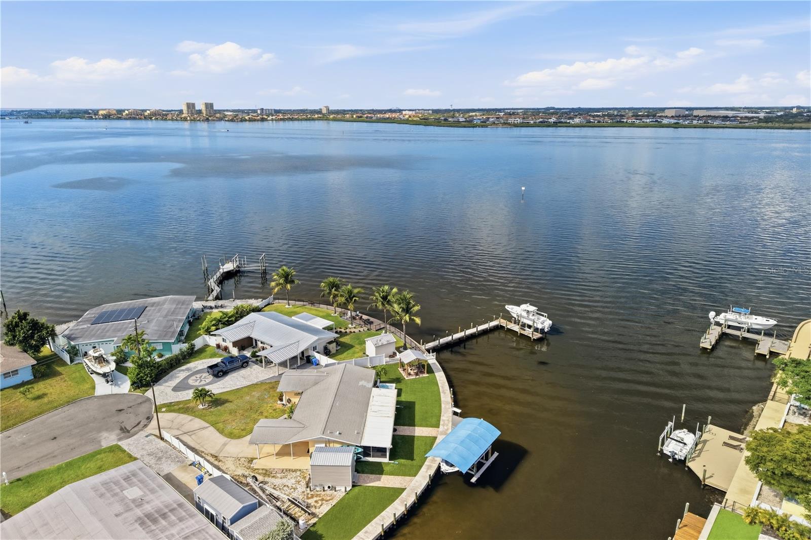 Image 7 of 62 For 211 21st Street Ne