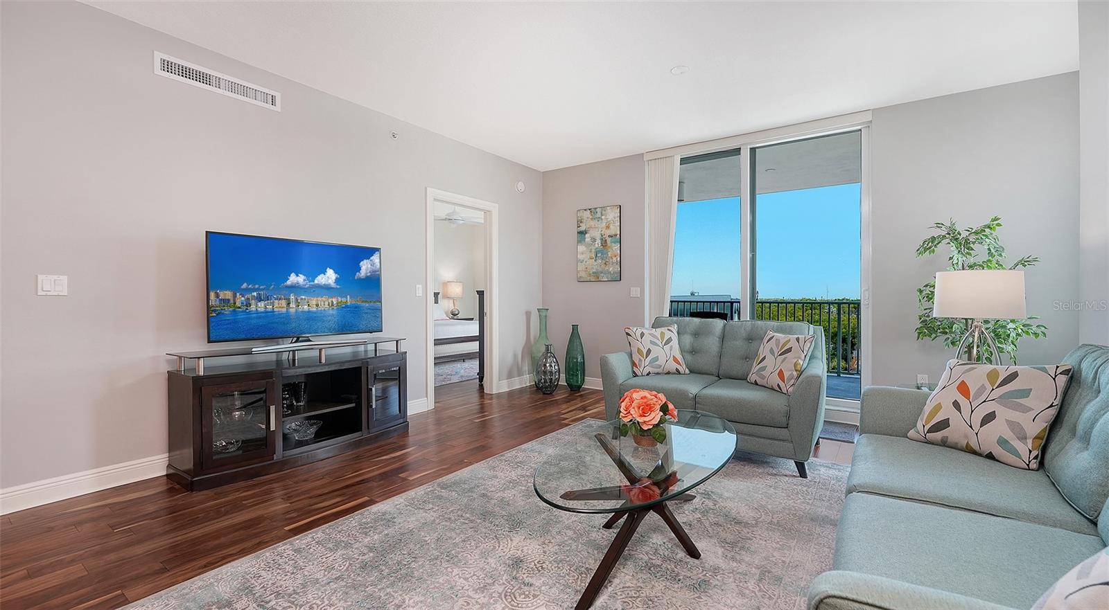 Image 10 of 52 For 1771 Ringling Boulevard 603