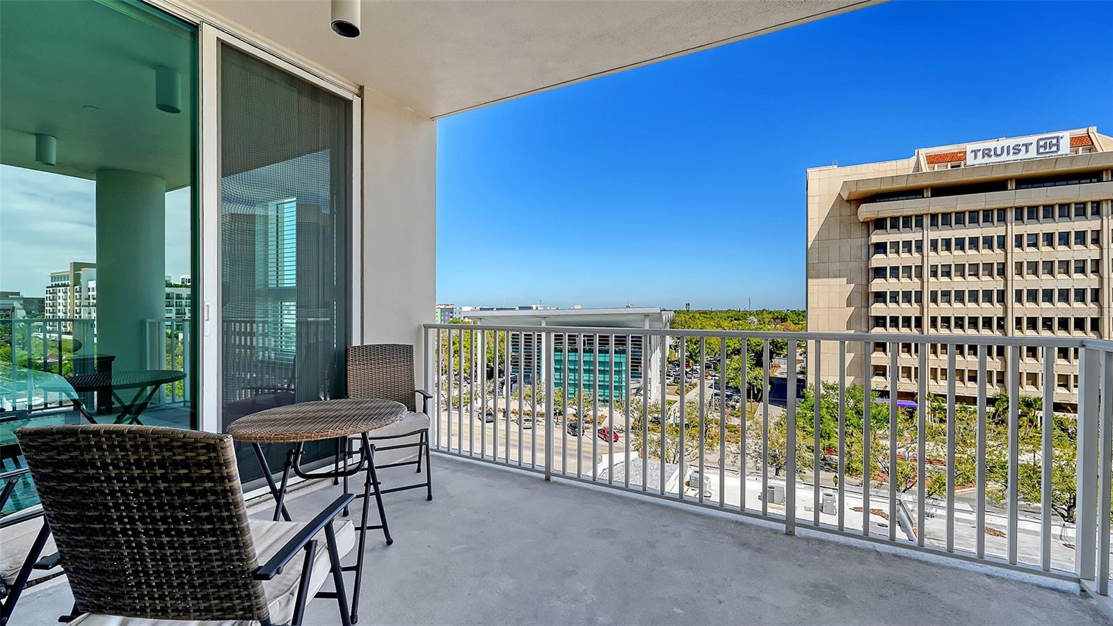 Image 11 of 52 For 1771 Ringling Boulevard 603