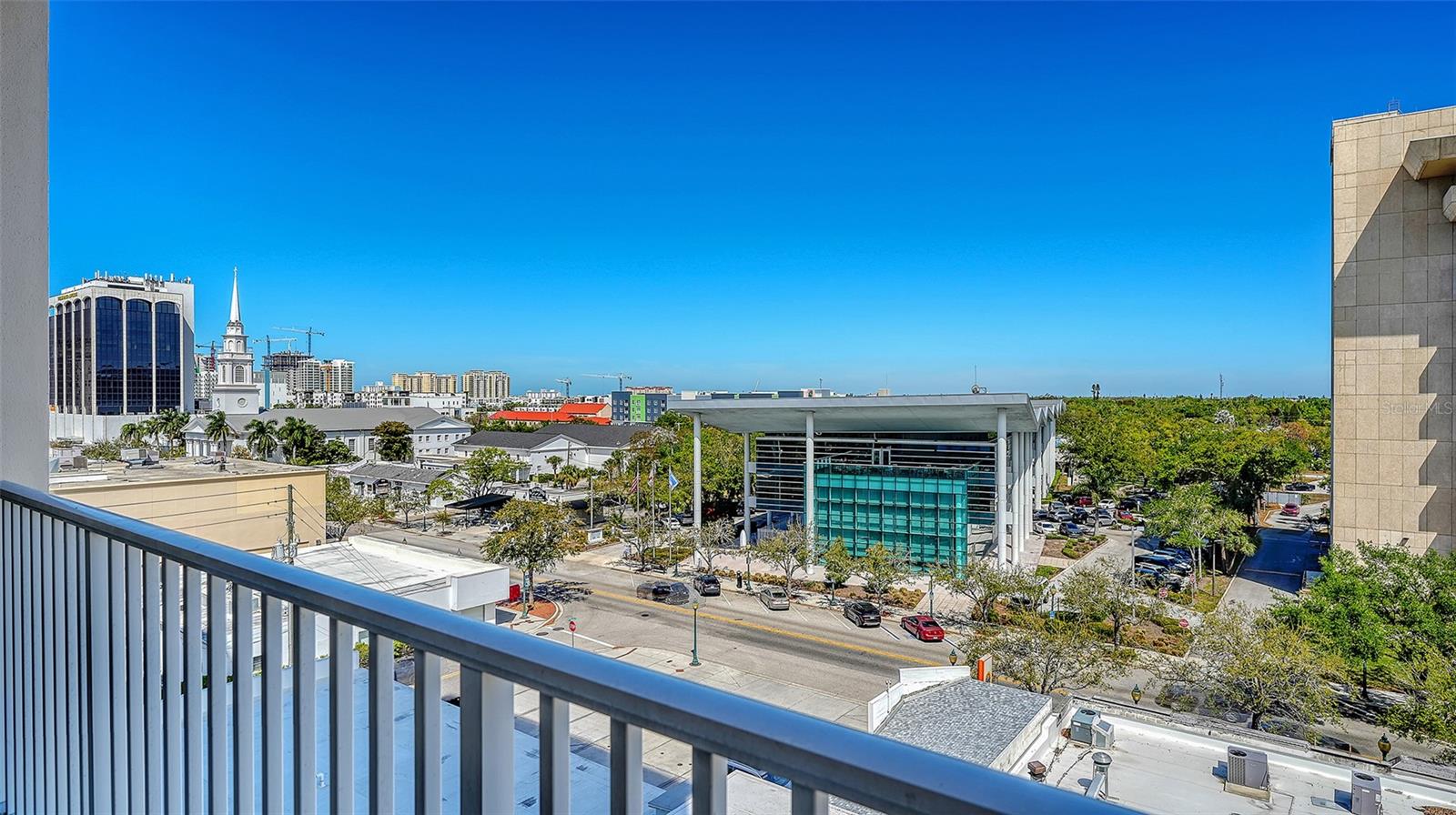 Image 13 of 52 For 1771 Ringling Boulevard 603