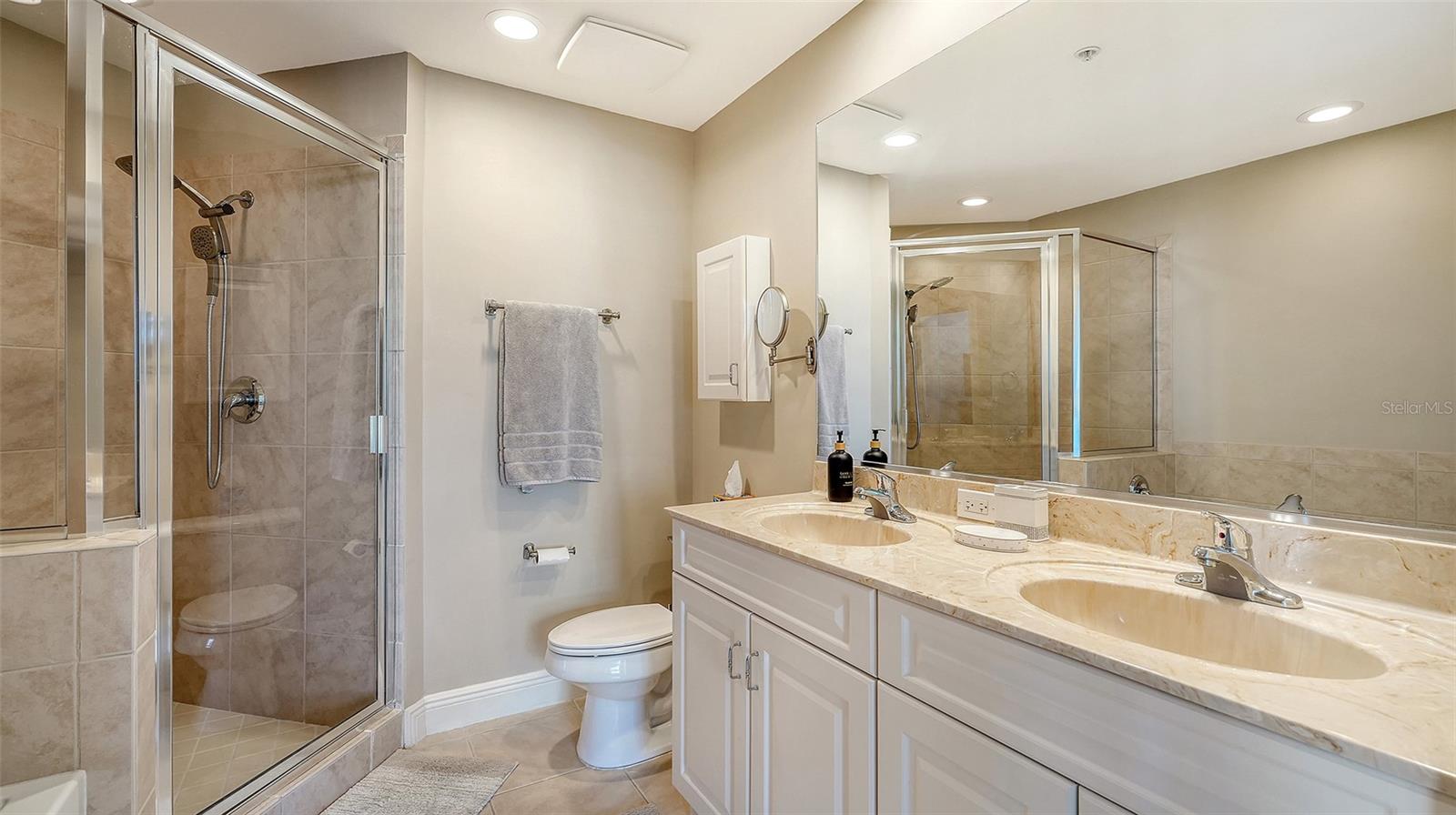 Image 32 of 52 For 1771 Ringling Boulevard 603