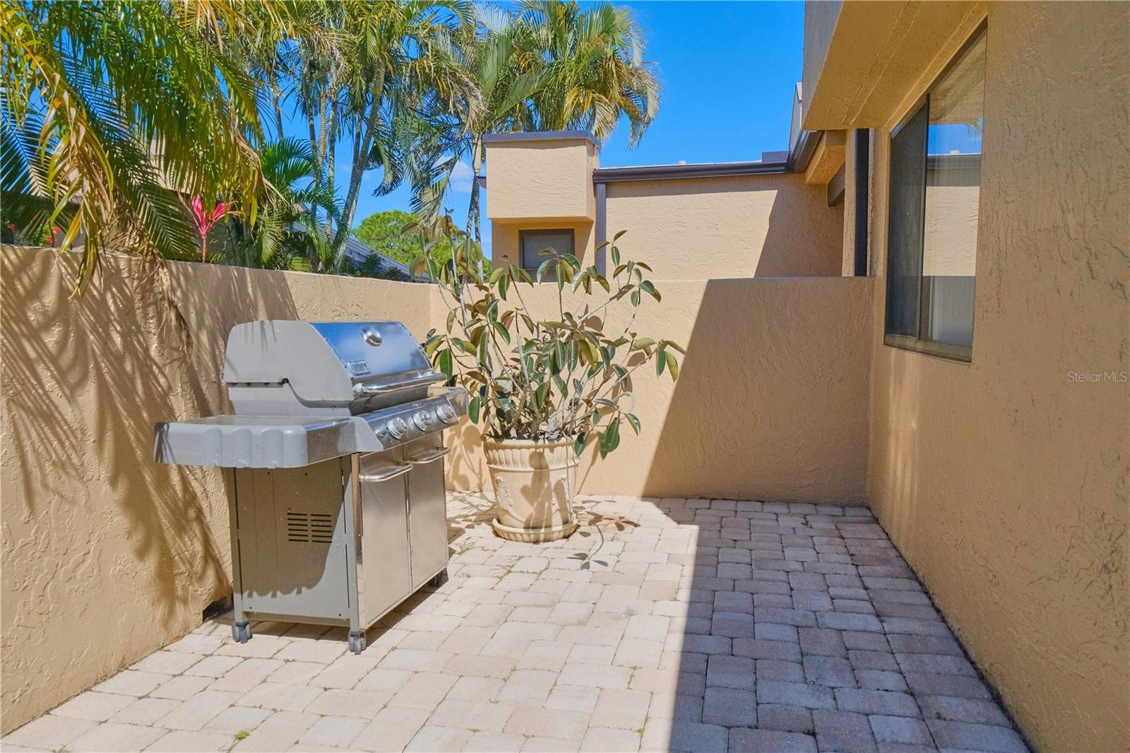 Image 3 of 45 For 5257 Myrtle Way 29