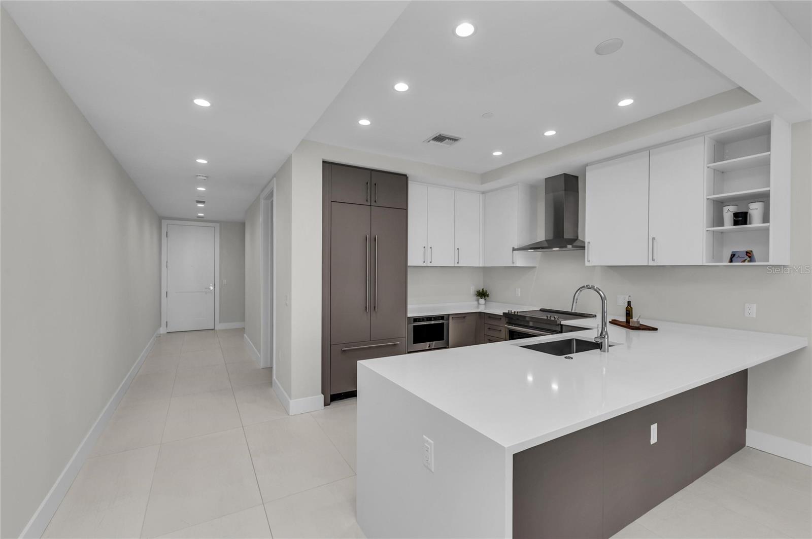 Image 11 of 58 For 275 1st Avenue S 2204