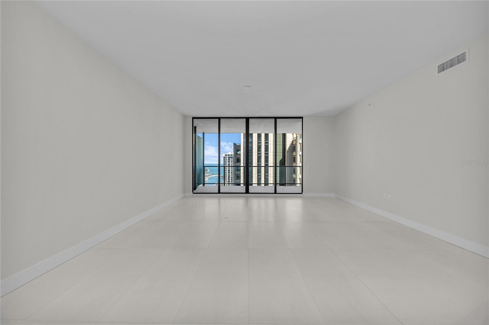 Image 14 of 58 For 275 1st Avenue S 2204