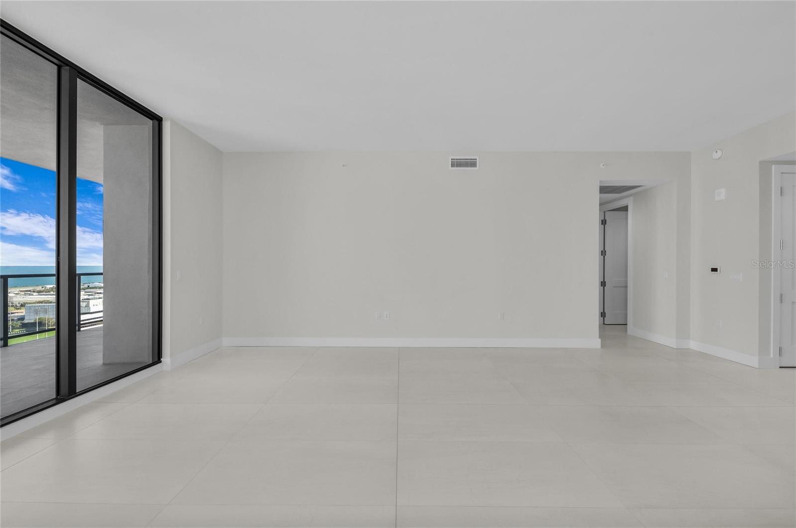 Image 31 of 58 For 275 1st Avenue S 2204