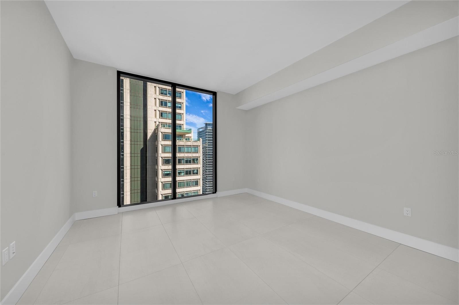 Image 32 of 58 For 275 1st Avenue S 2204