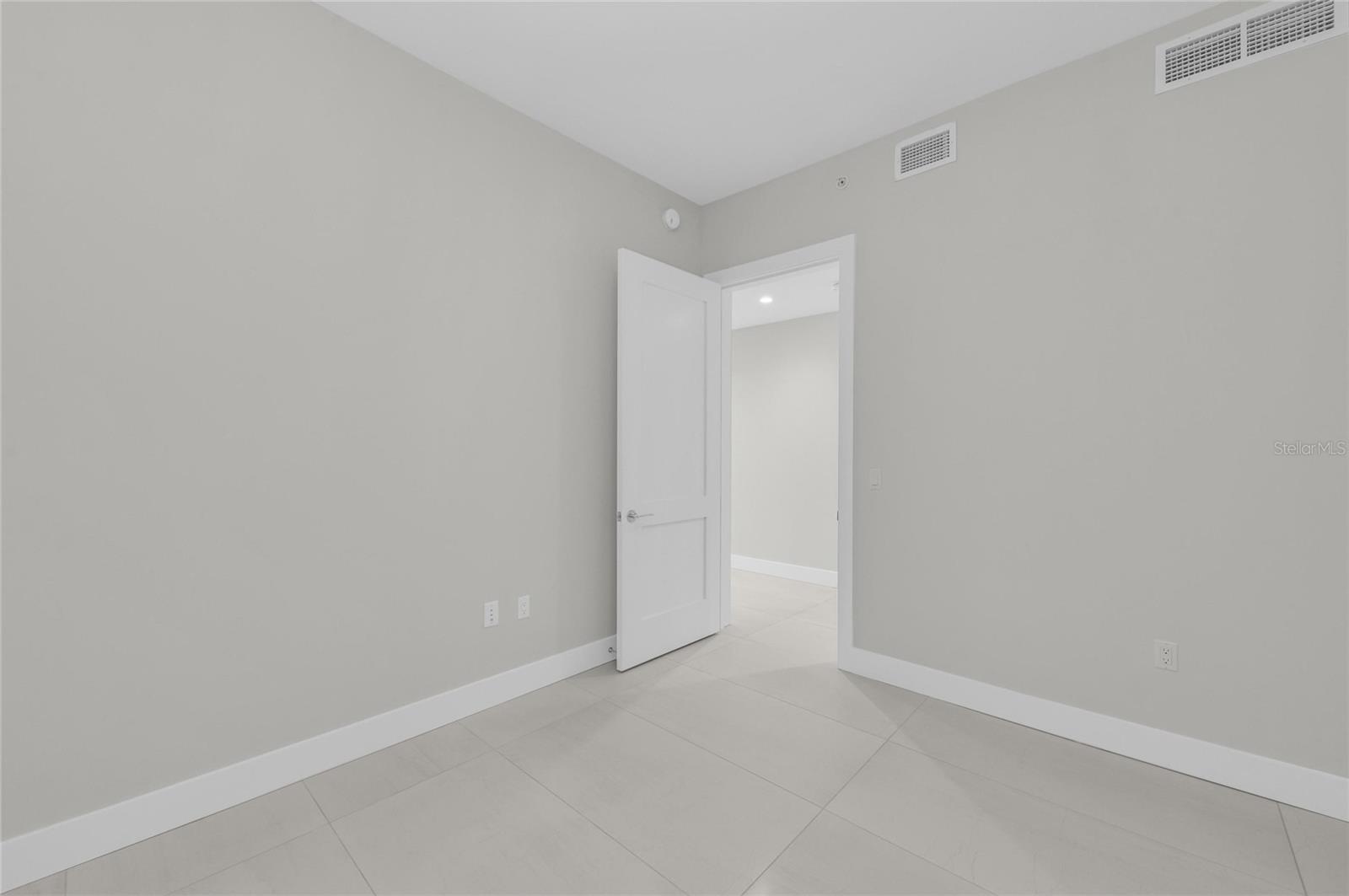 Image 36 of 58 For 275 1st Avenue S 2204