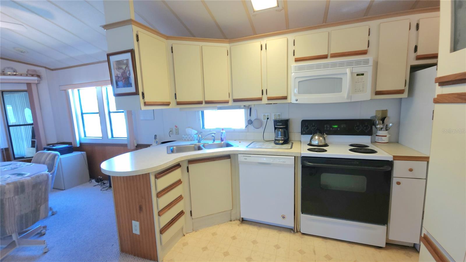 Image 11 of 48 For 3333 26th Avenue E 1292