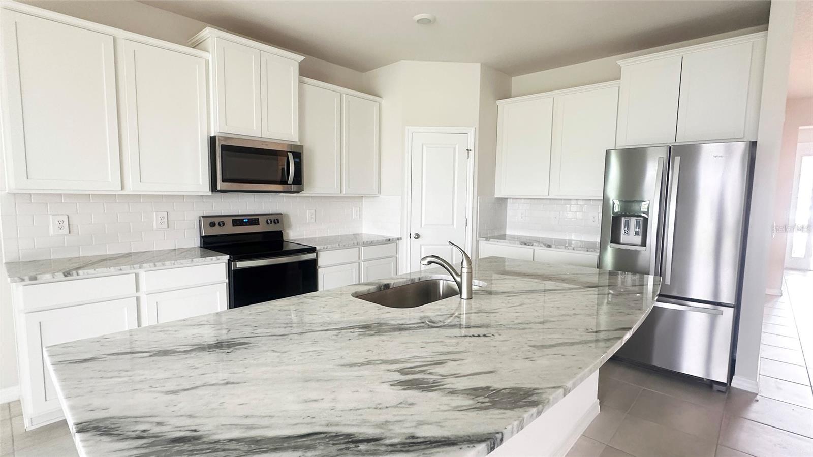 Image 16 of 49 For 17915 Cantarina Cove