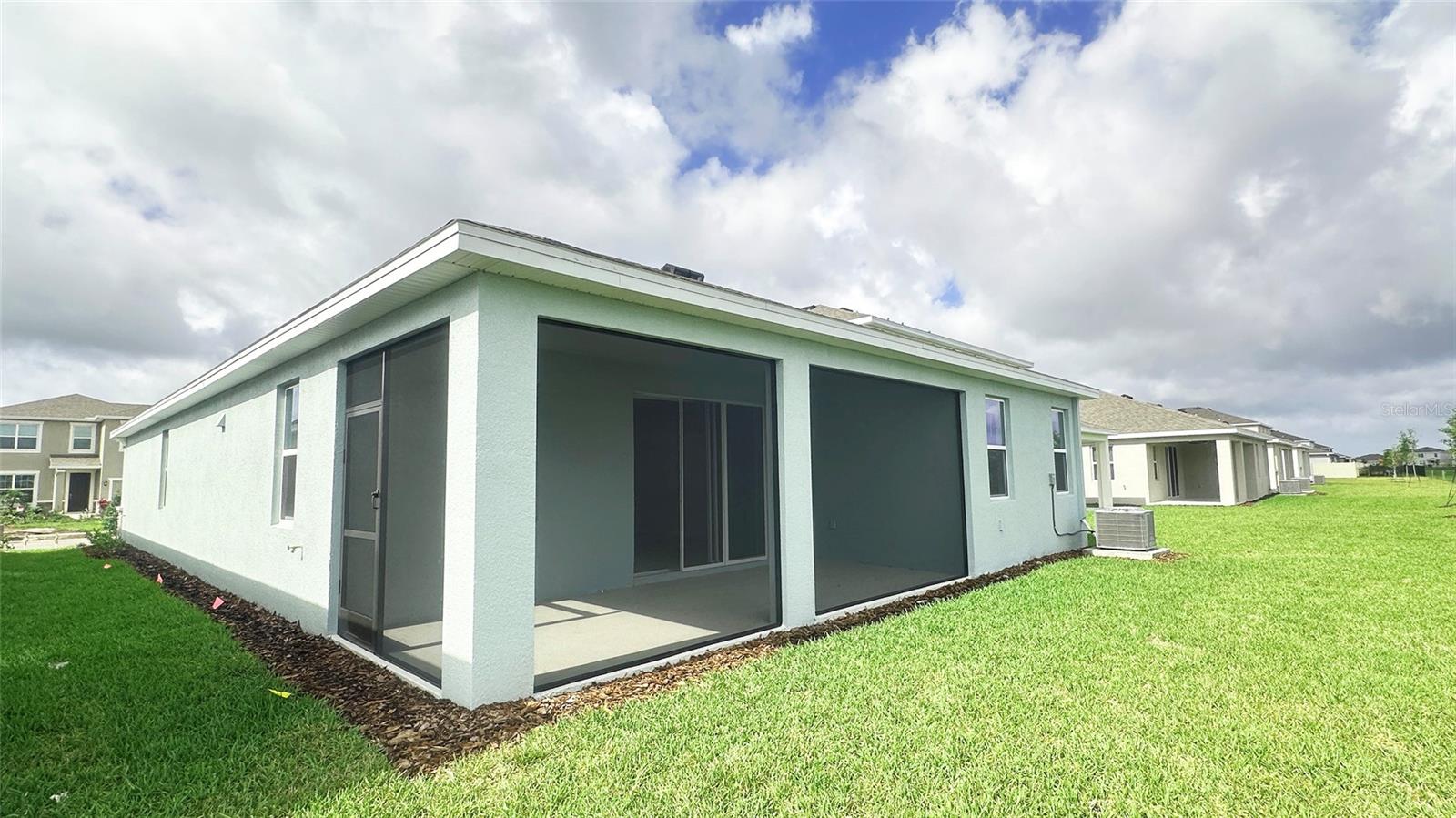 Image 19 of 49 For 17915 Cantarina Cove