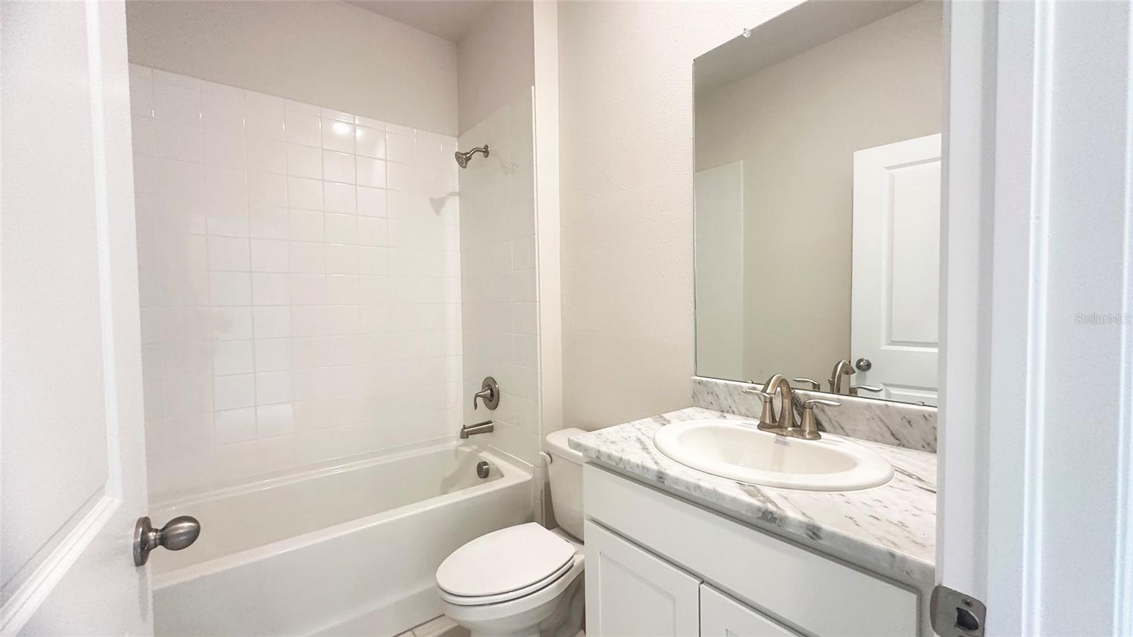 Image 35 of 49 For 17915 Cantarina Cove