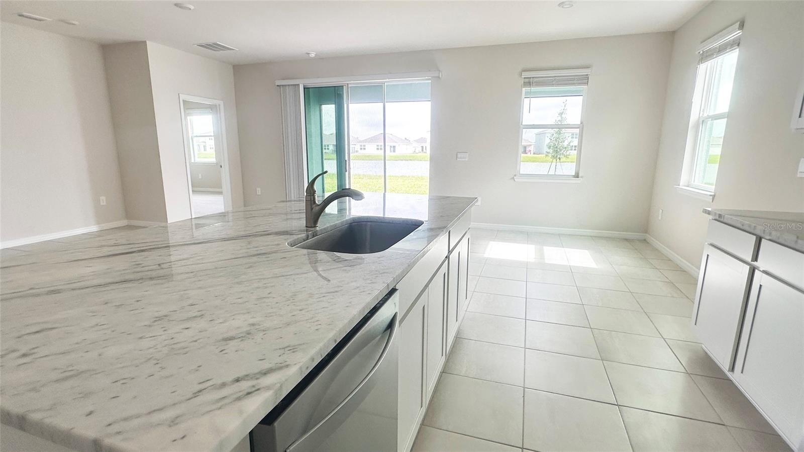 Image 6 of 49 For 17915 Cantarina Cove