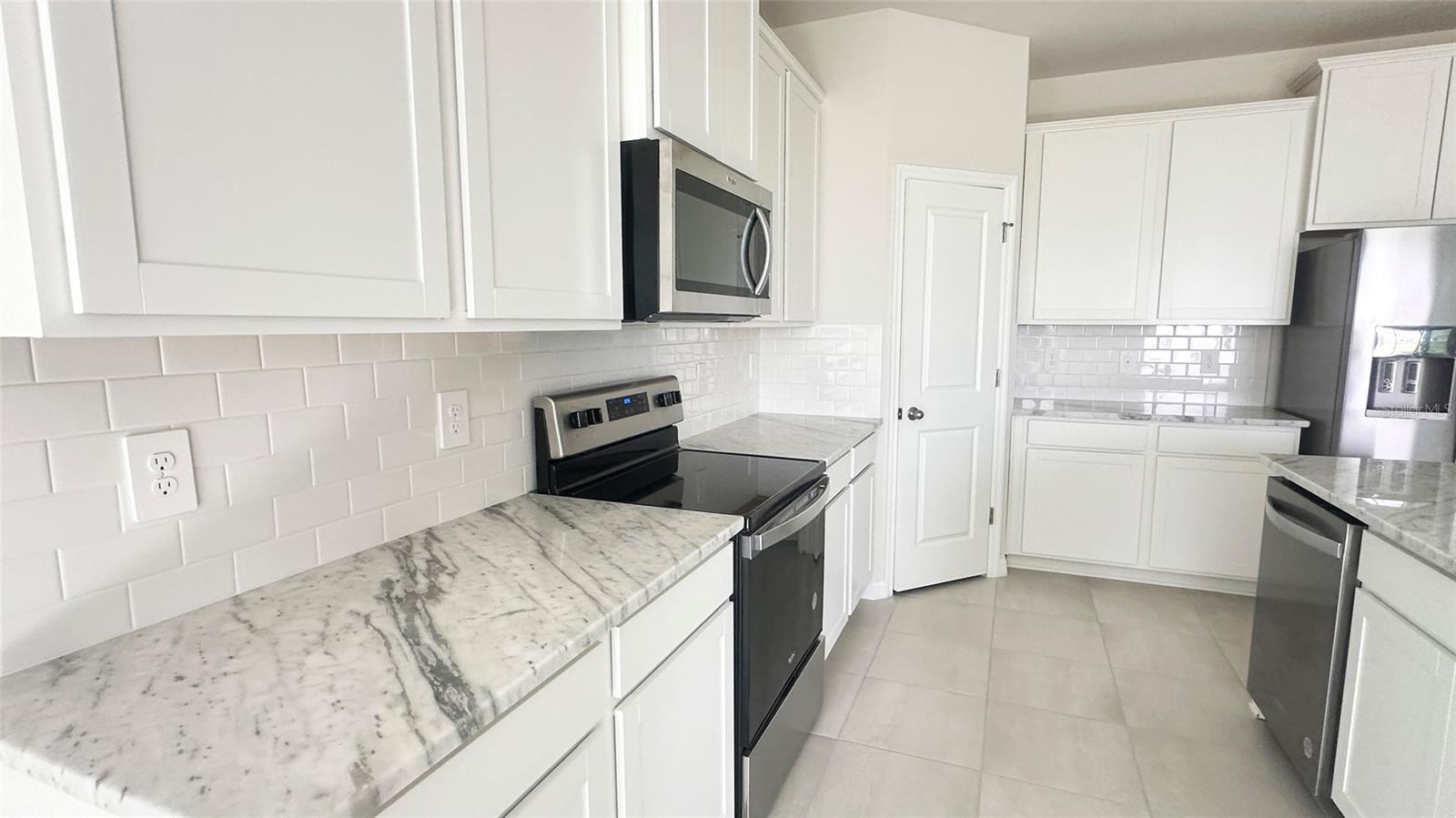 Image 8 of 49 For 17915 Cantarina Cove