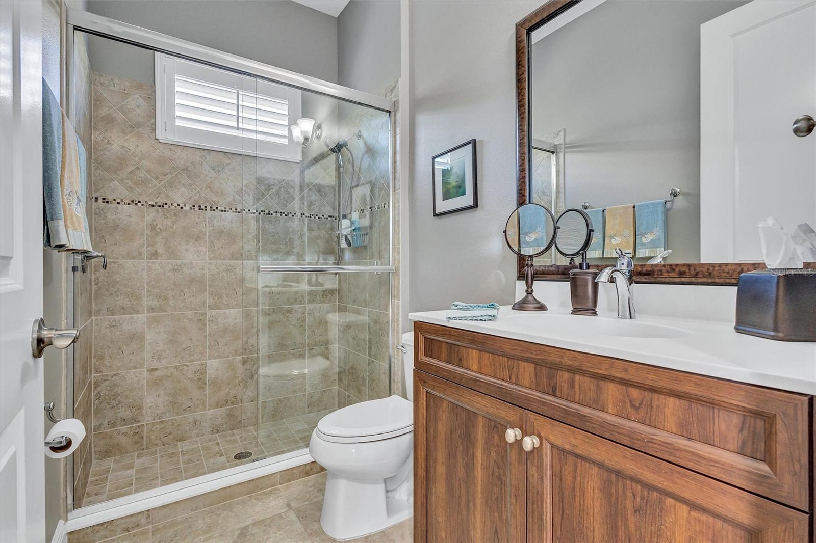 Image 22 of 59 For 14652 Newtonmore Lane