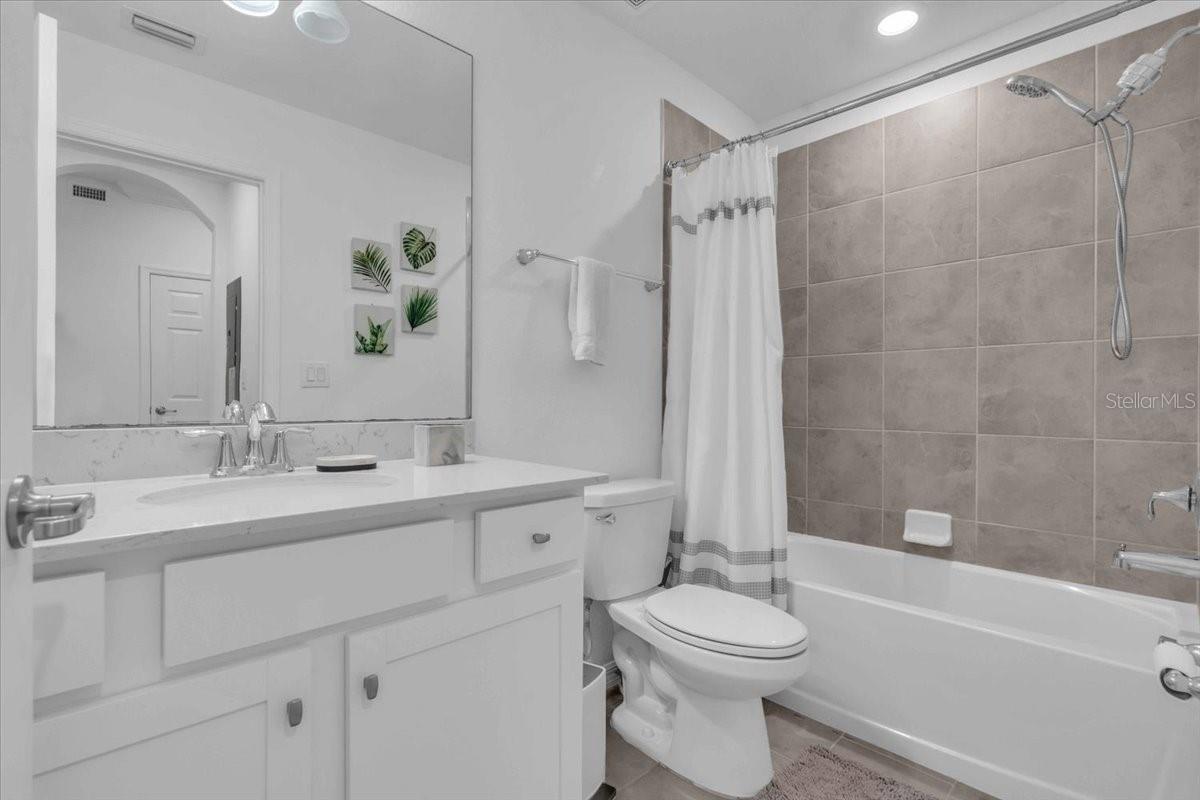 Image 11 of 47 For 18028 Gawthrop Drive 107