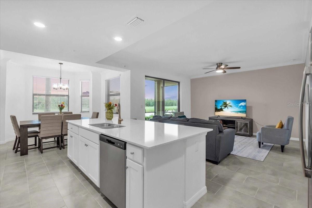 Image 13 of 47 For 18028 Gawthrop Drive 107
