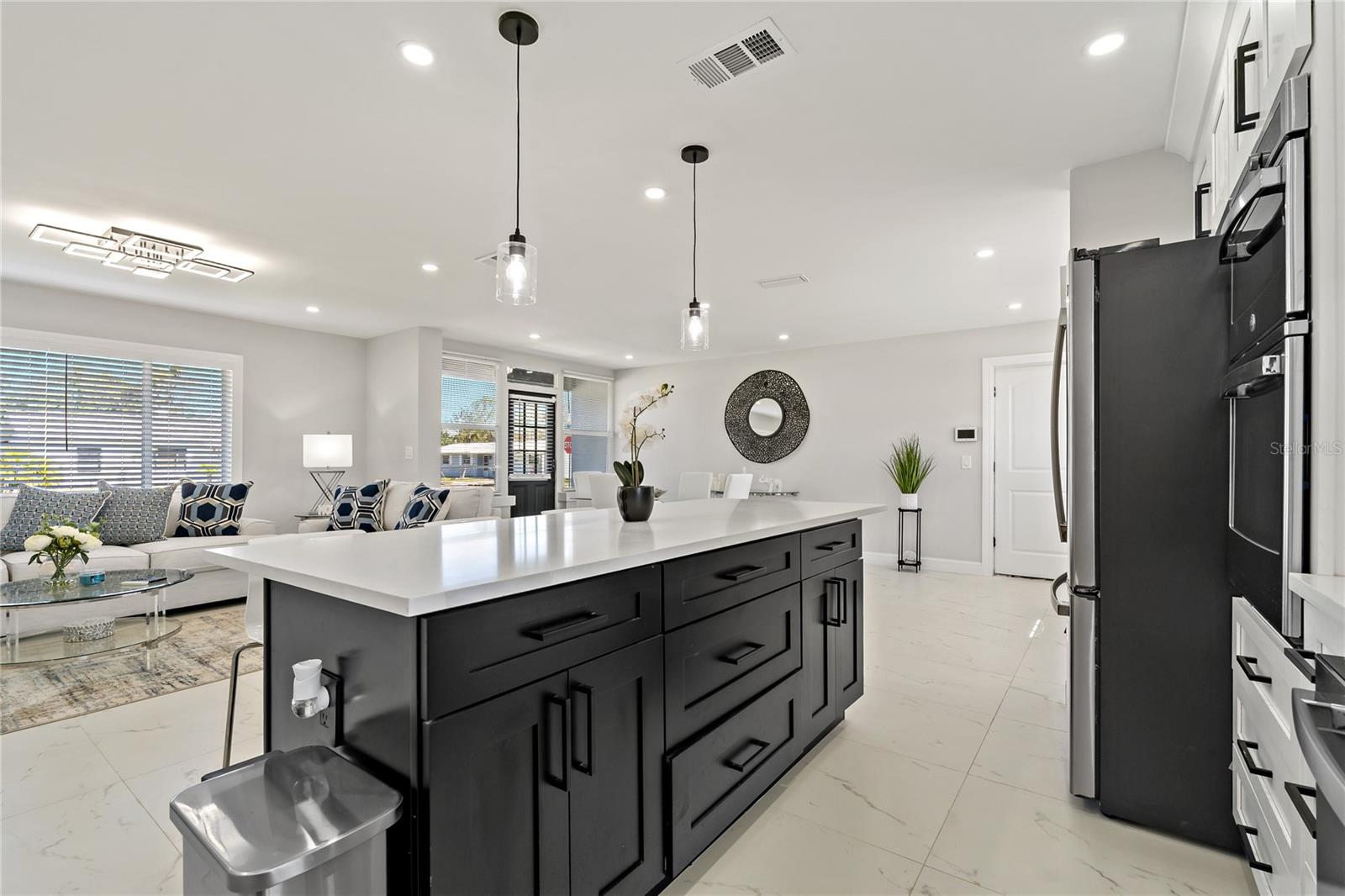 Image 12 of 52 For 1838 1st Avenue E