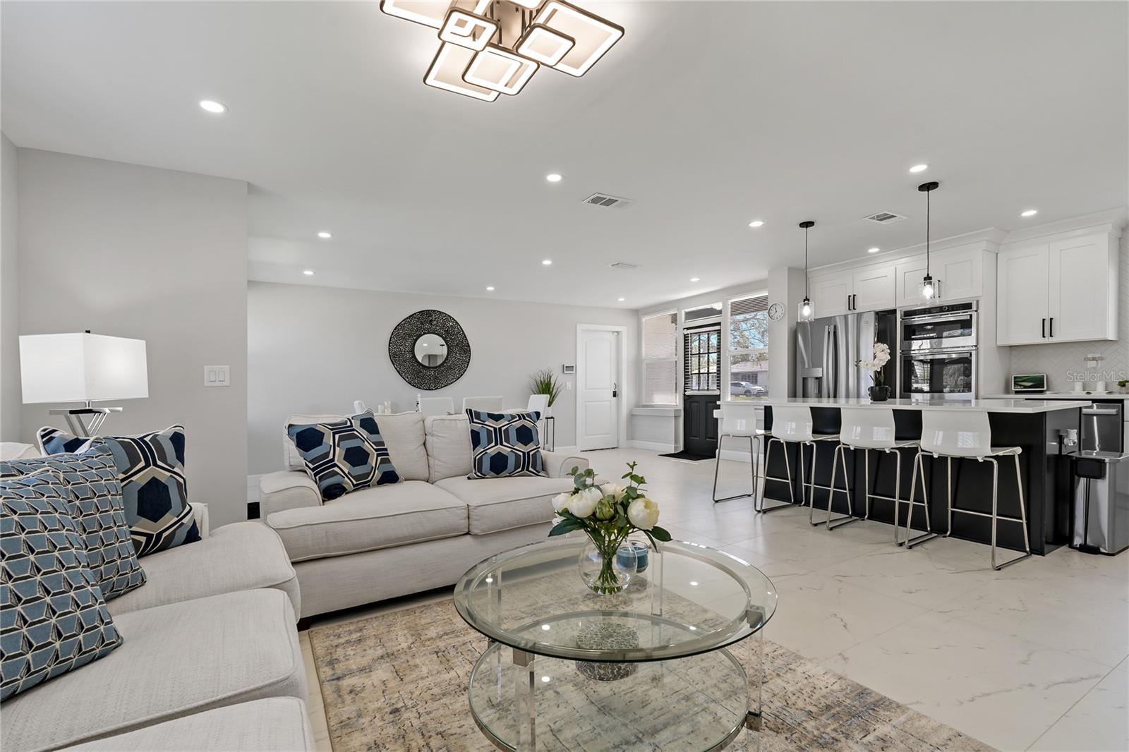 Image 16 of 52 For 1838 1st Avenue E