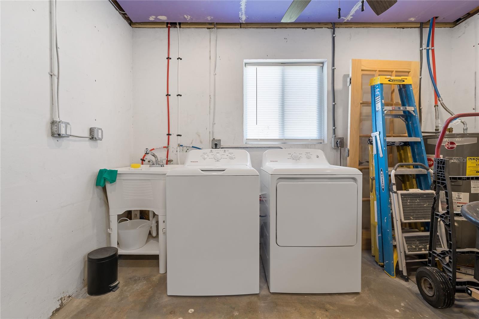 Image 38 of 52 For 1838 1st Avenue E