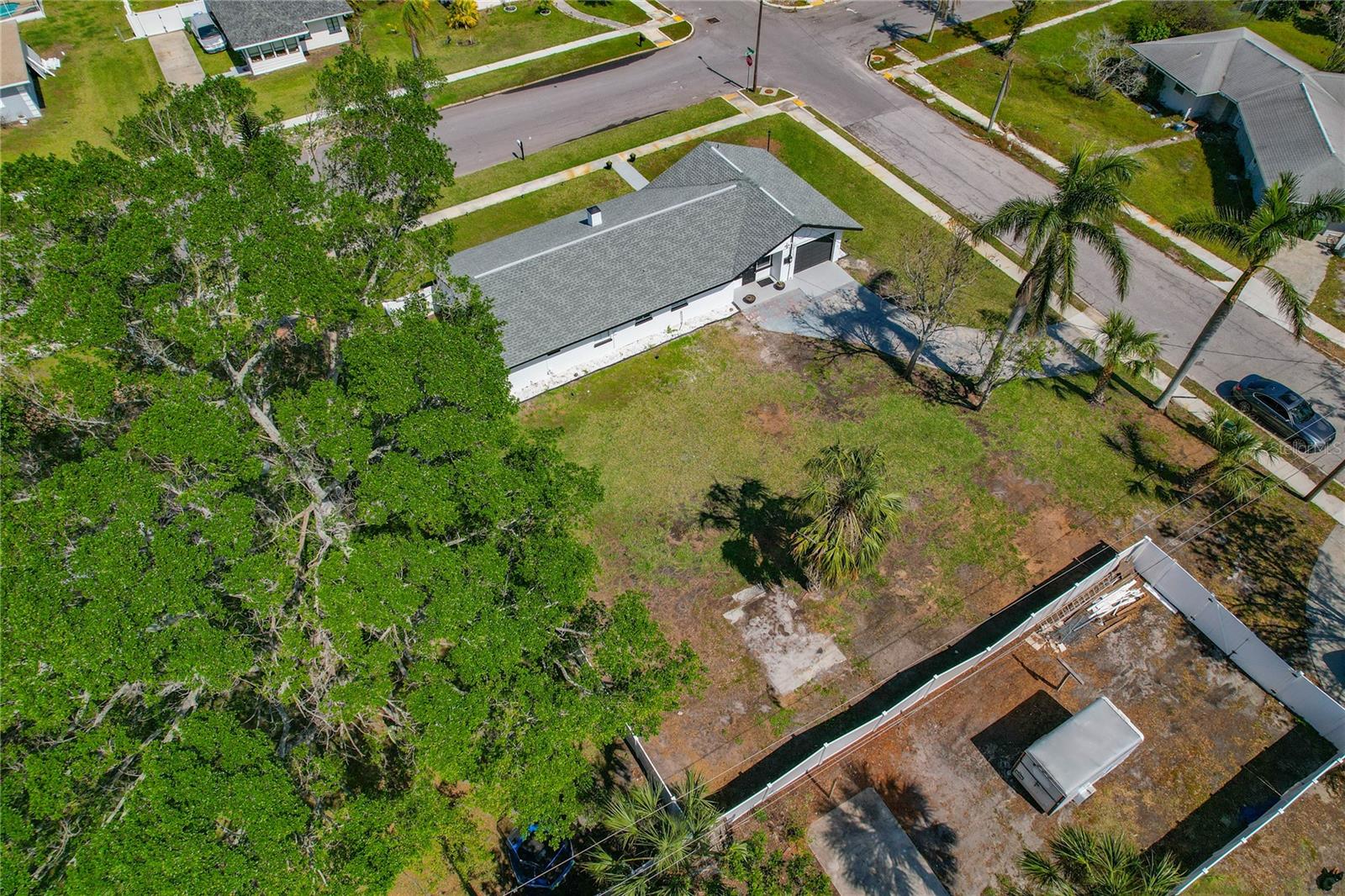 Image 45 of 52 For 1838 1st Avenue E