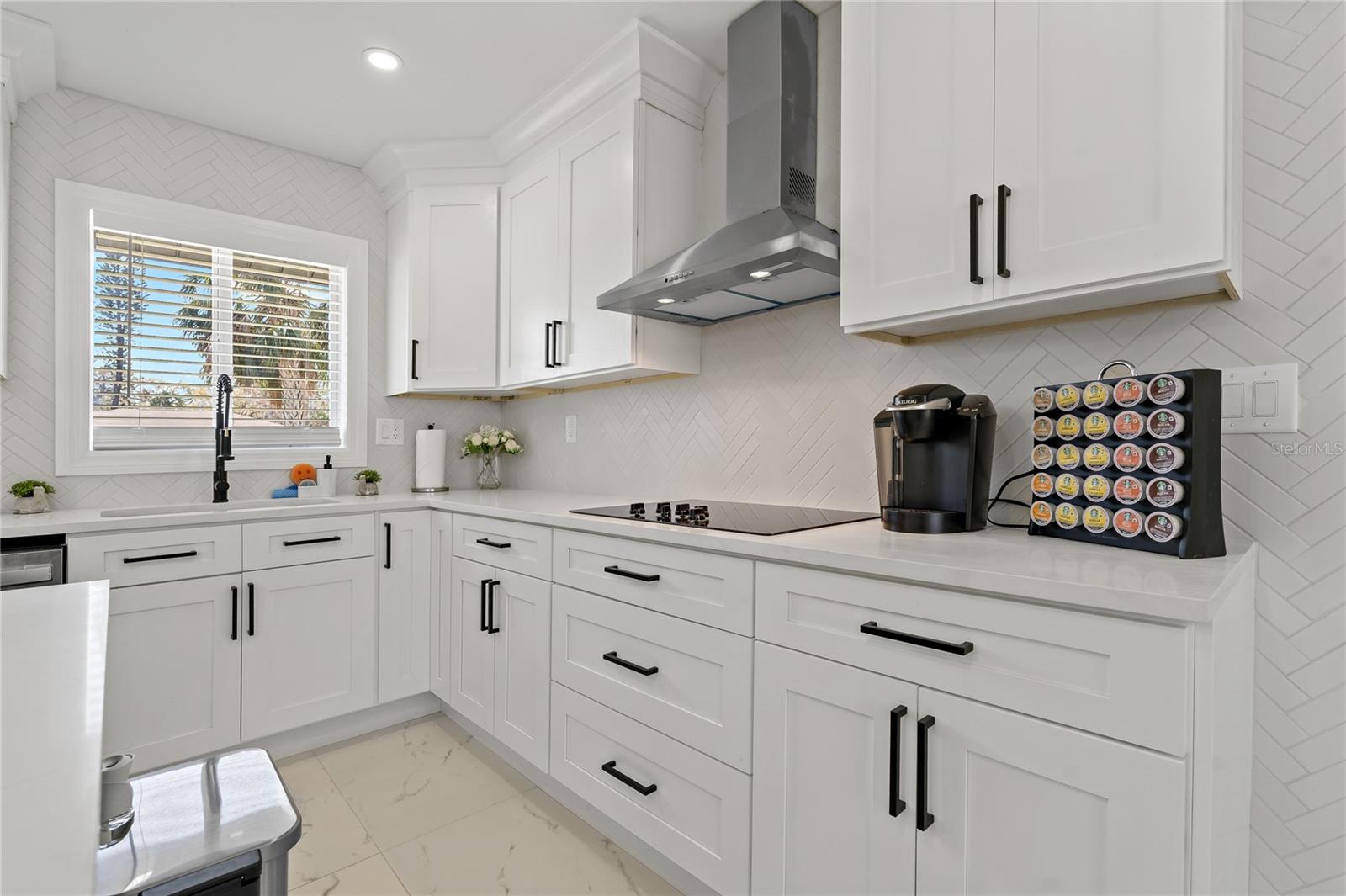 Image 8 of 52 For 1838 1st Avenue E