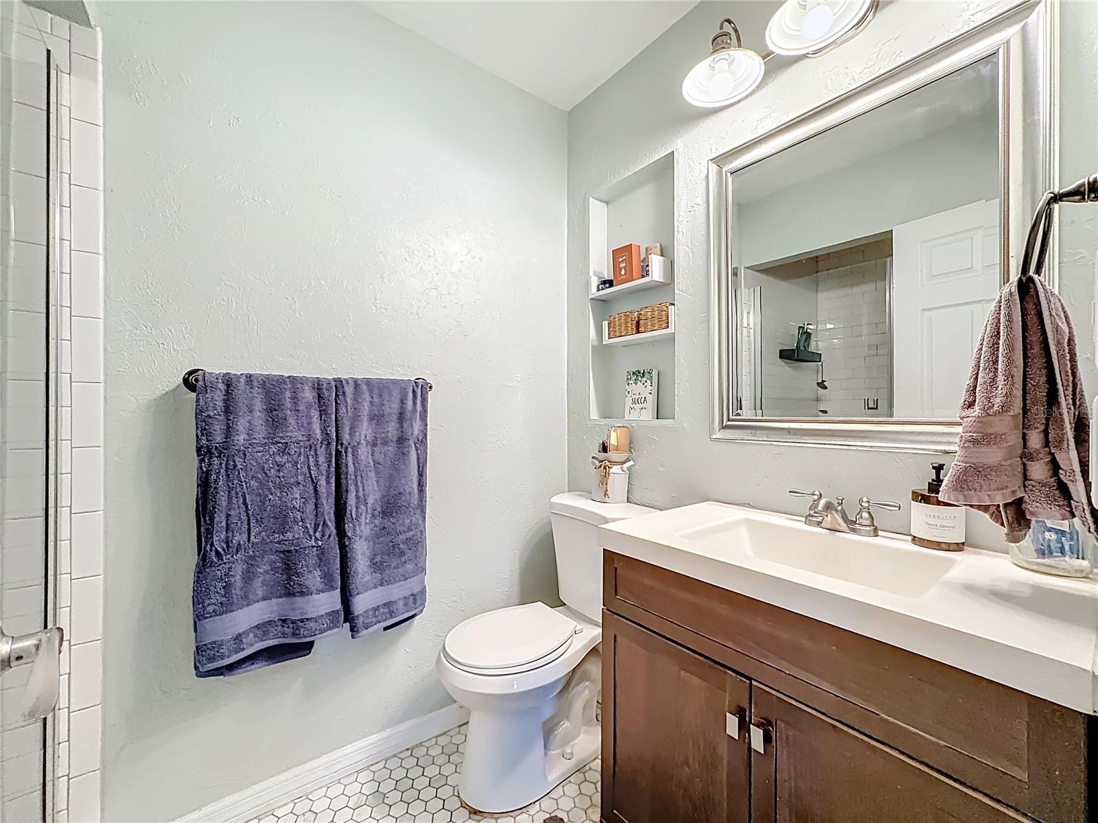 Image 31 of 56 For 1521 Banyan Dr.