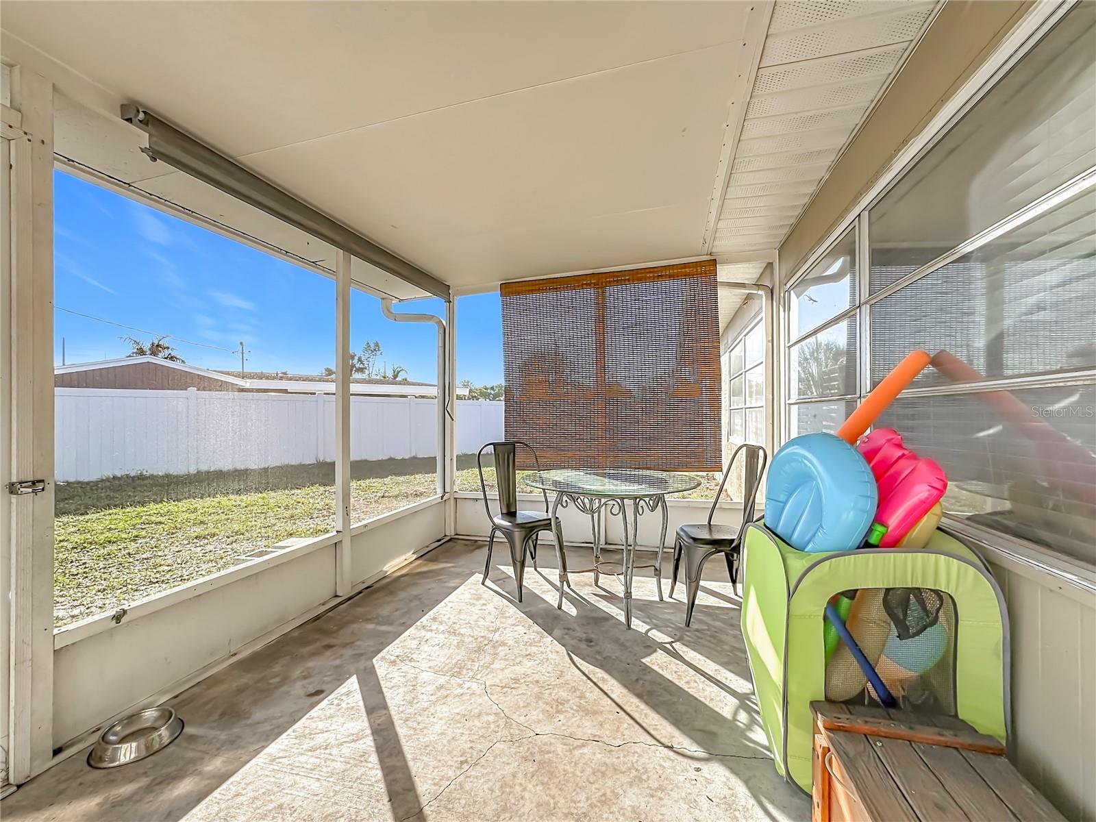 Image 45 of 56 For 1521 Banyan Dr.