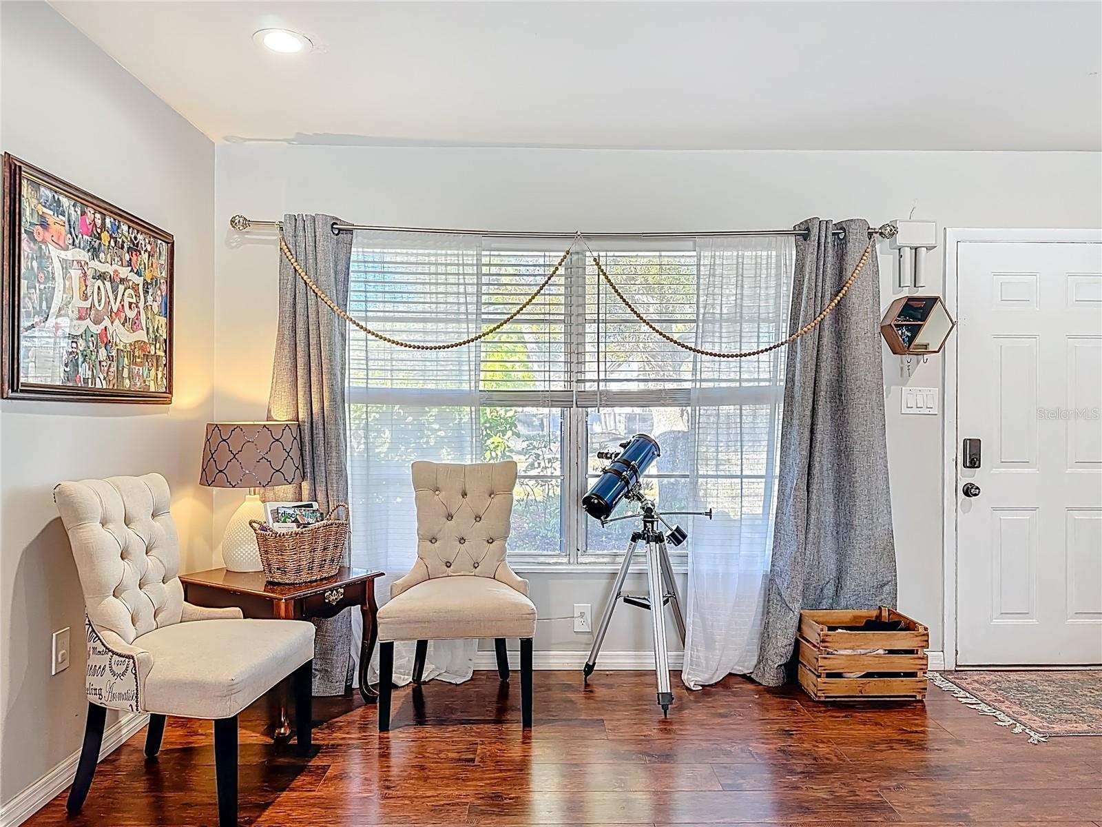 Image 8 of 56 For 1521 Banyan Dr.