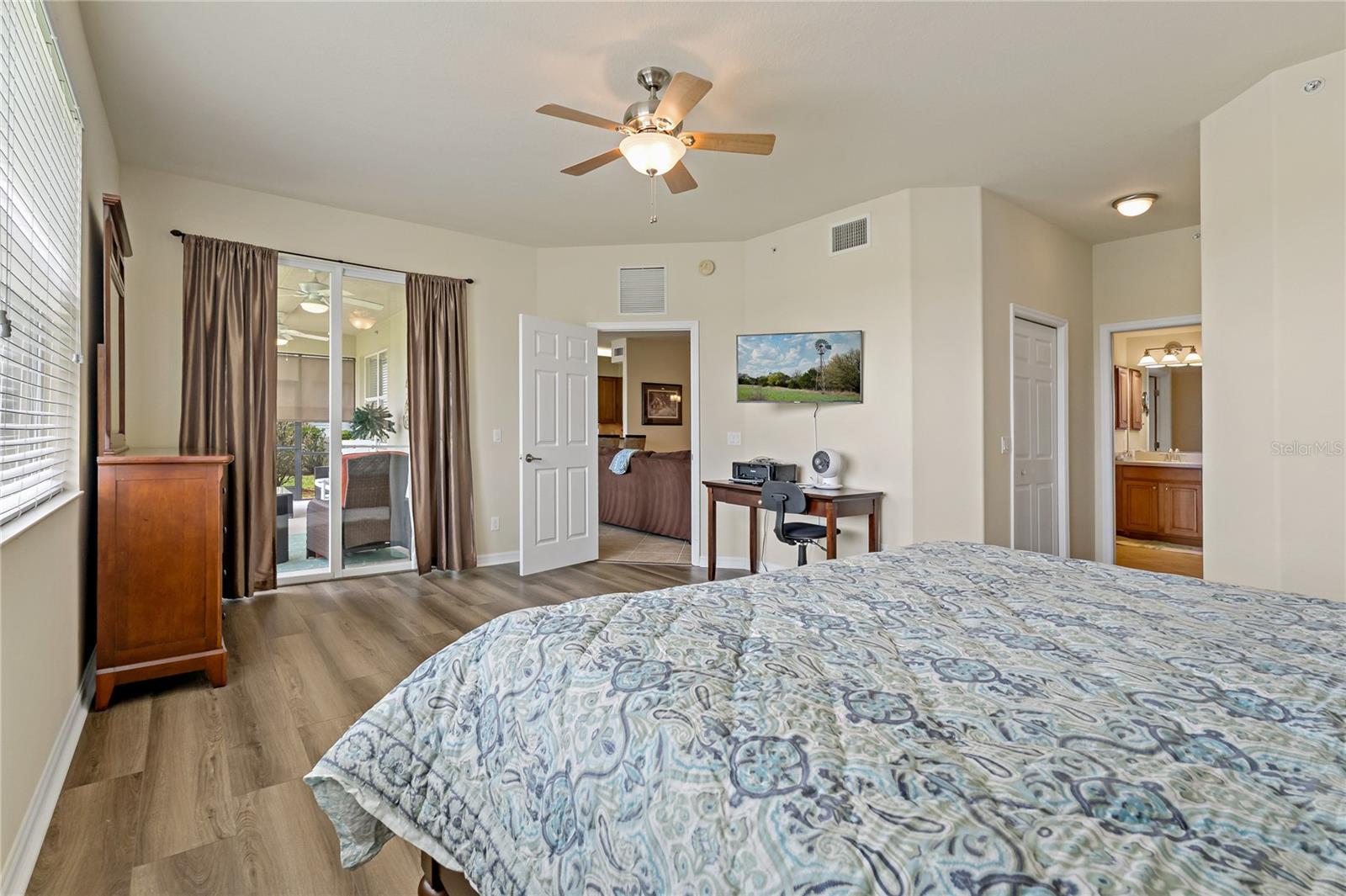 Image 18 of 68 For 8312 Grand Estuary Trail 104