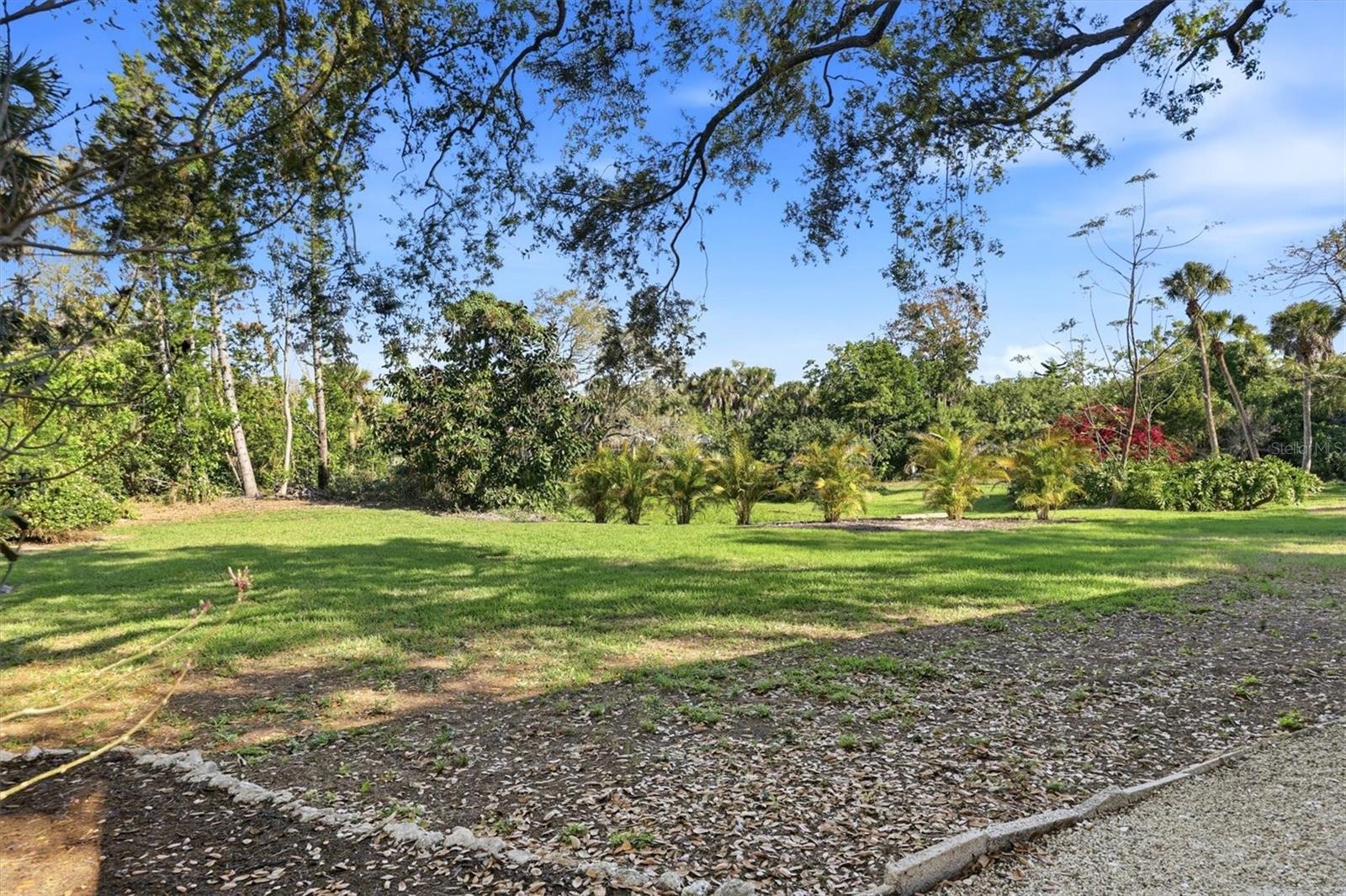 Image 11 of 48 For 6519 Waterford Circle