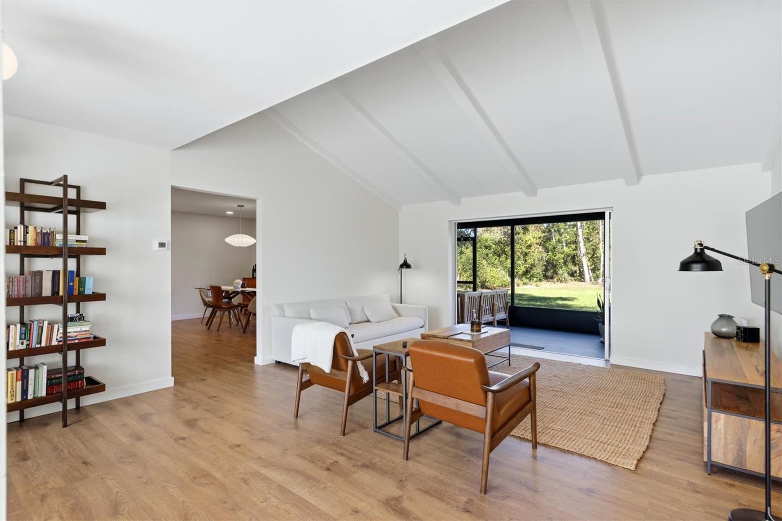 Image 12 of 48 For 6519 Waterford Circle